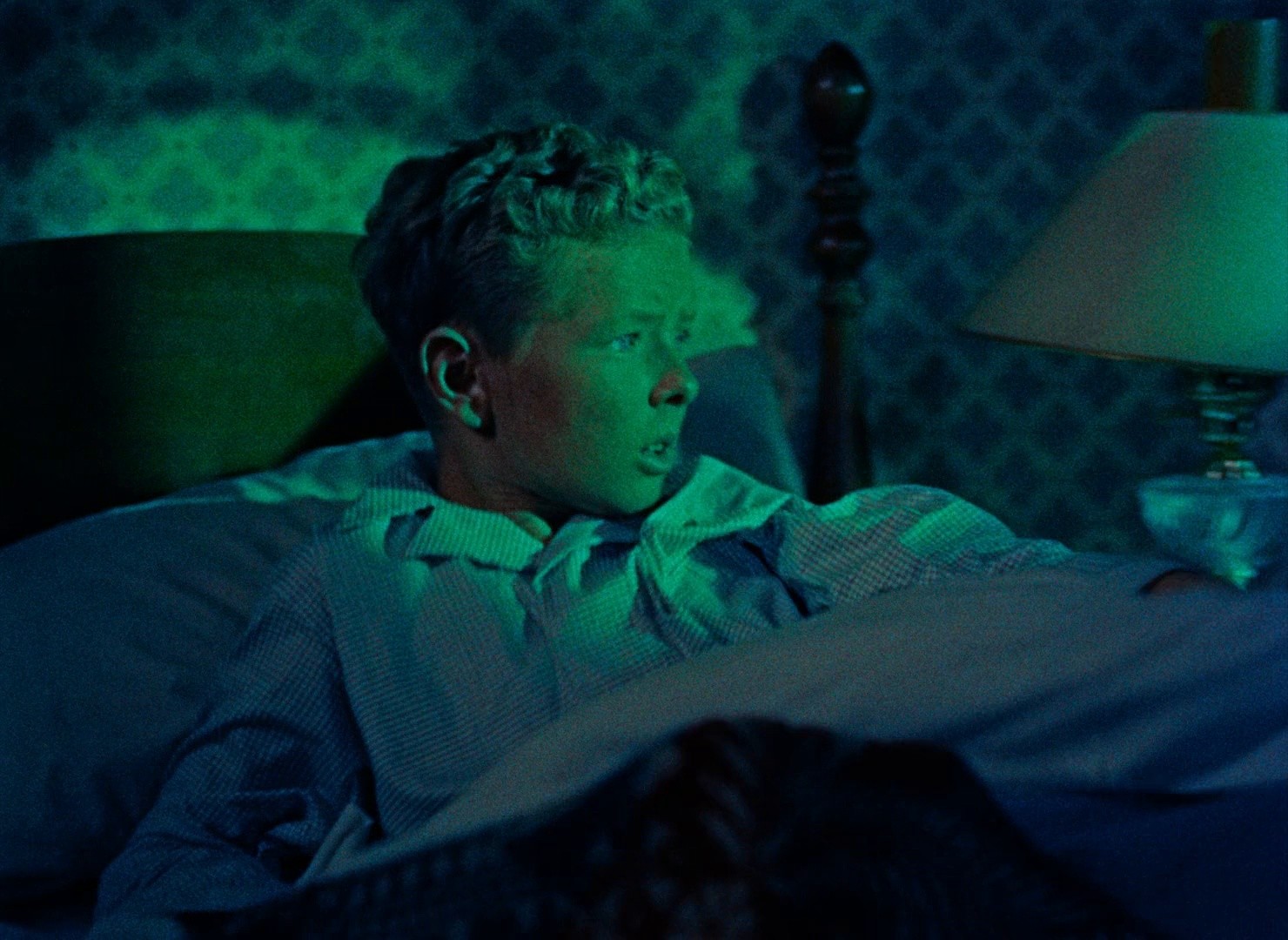 Invaders from Mars (1958) —  shot,  lighting