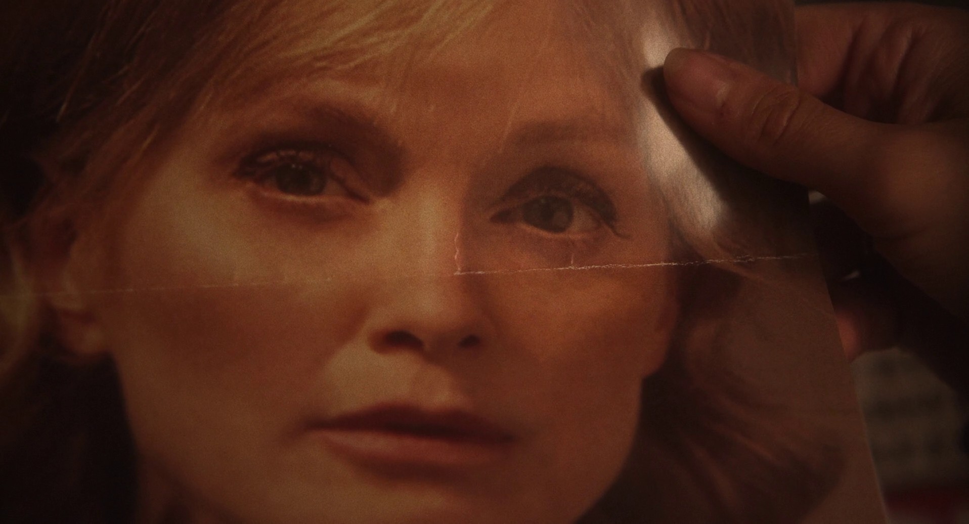 May December (2024) —  shot,  lighting