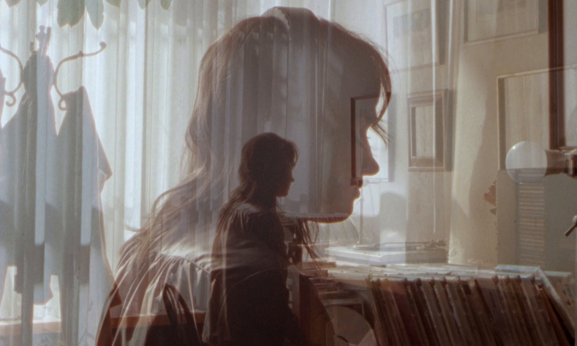 I Thought the World of You (2022) —  shot,  lighting