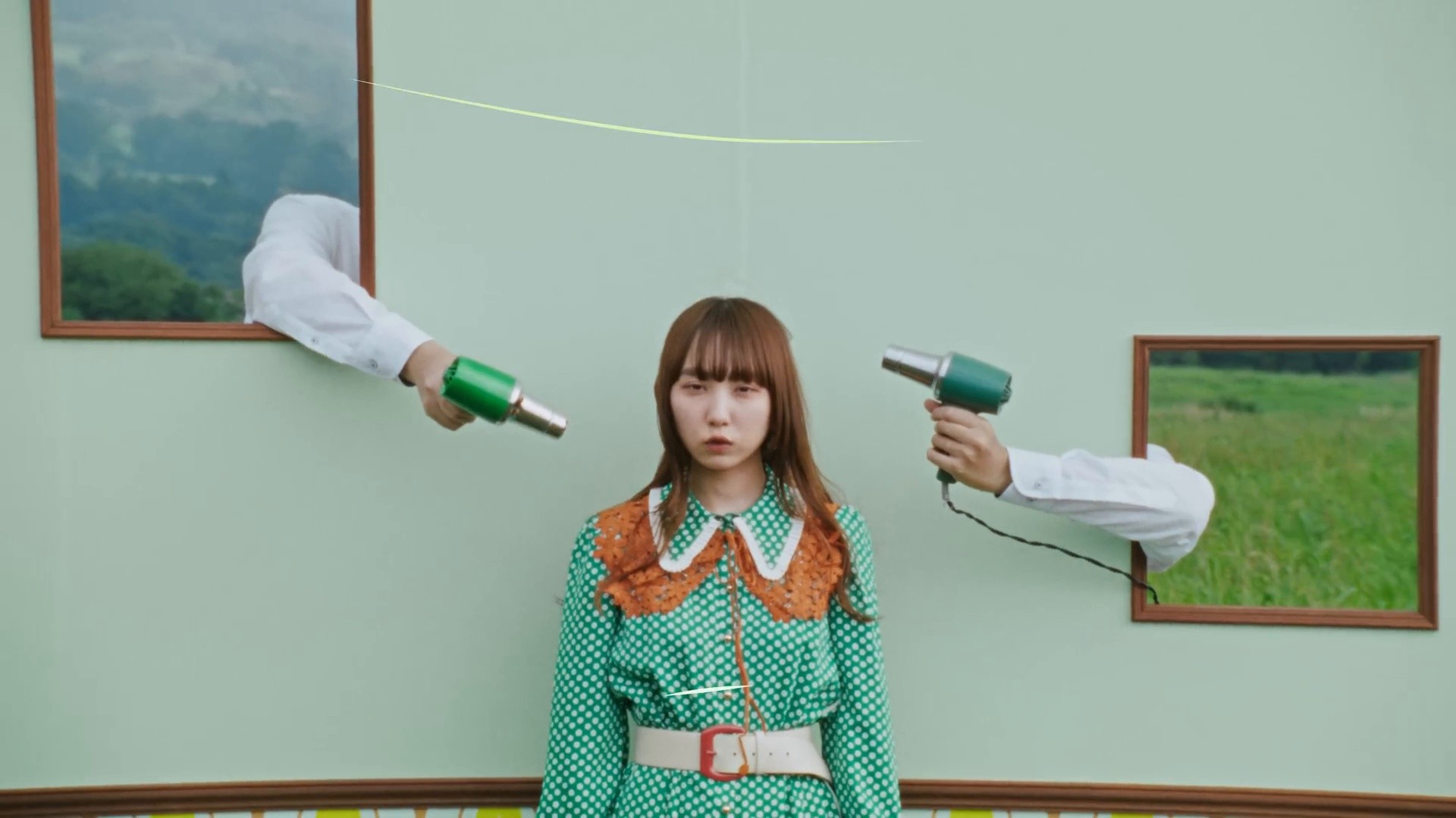 BLOWIN' (2025) —  shot,  lighting