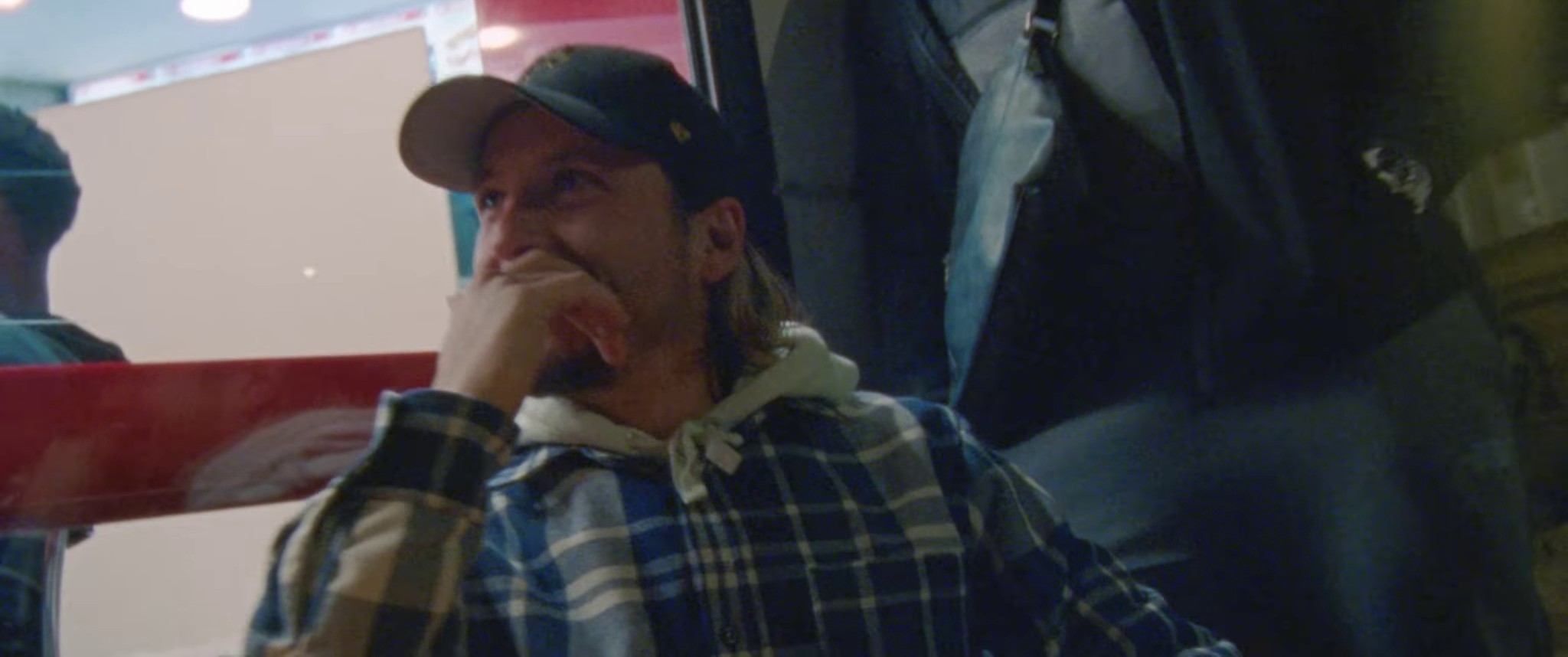 SZR 2001 (2022) —  shot,  lighting