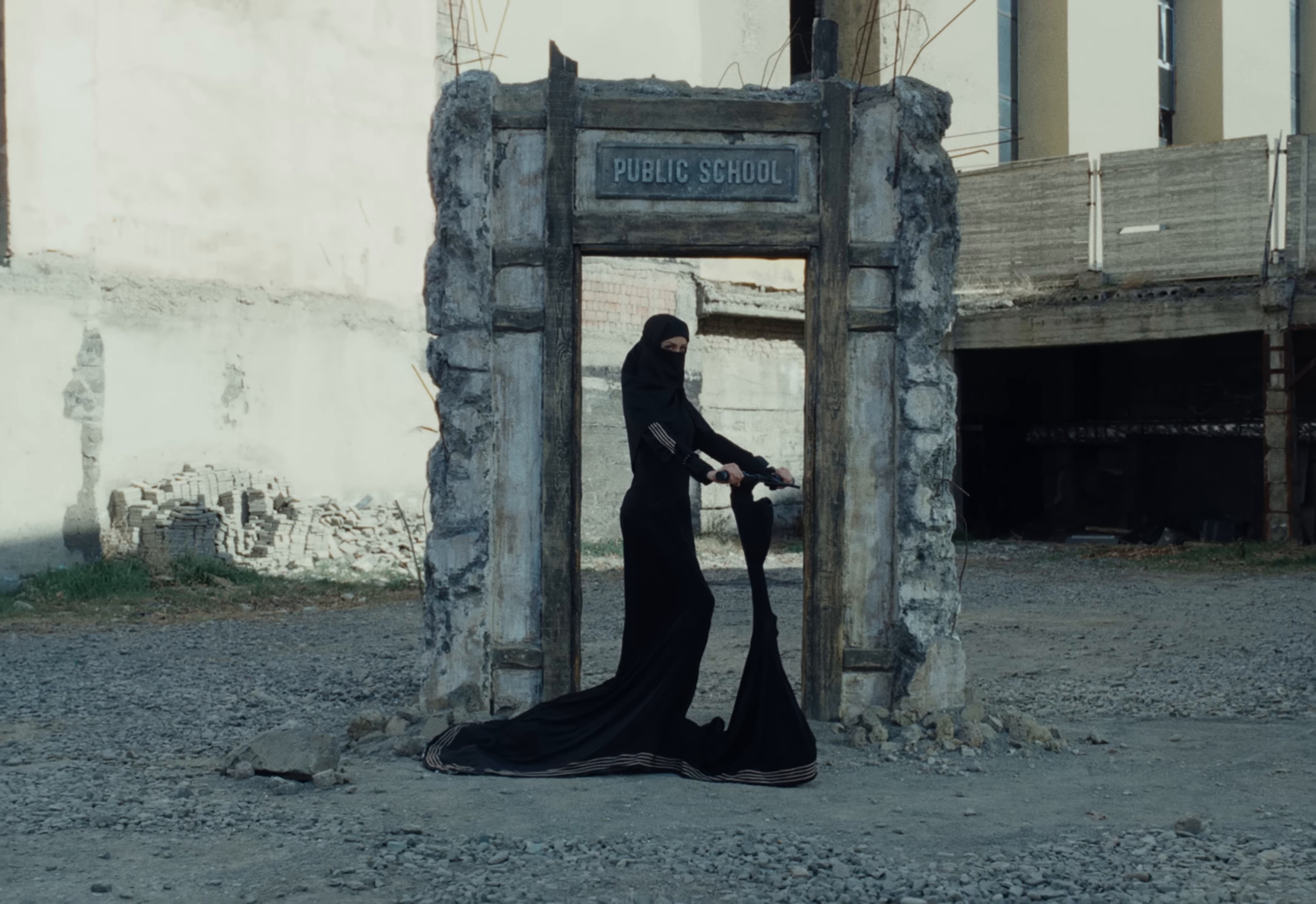 HEROINA (2025) —  shot,  lighting