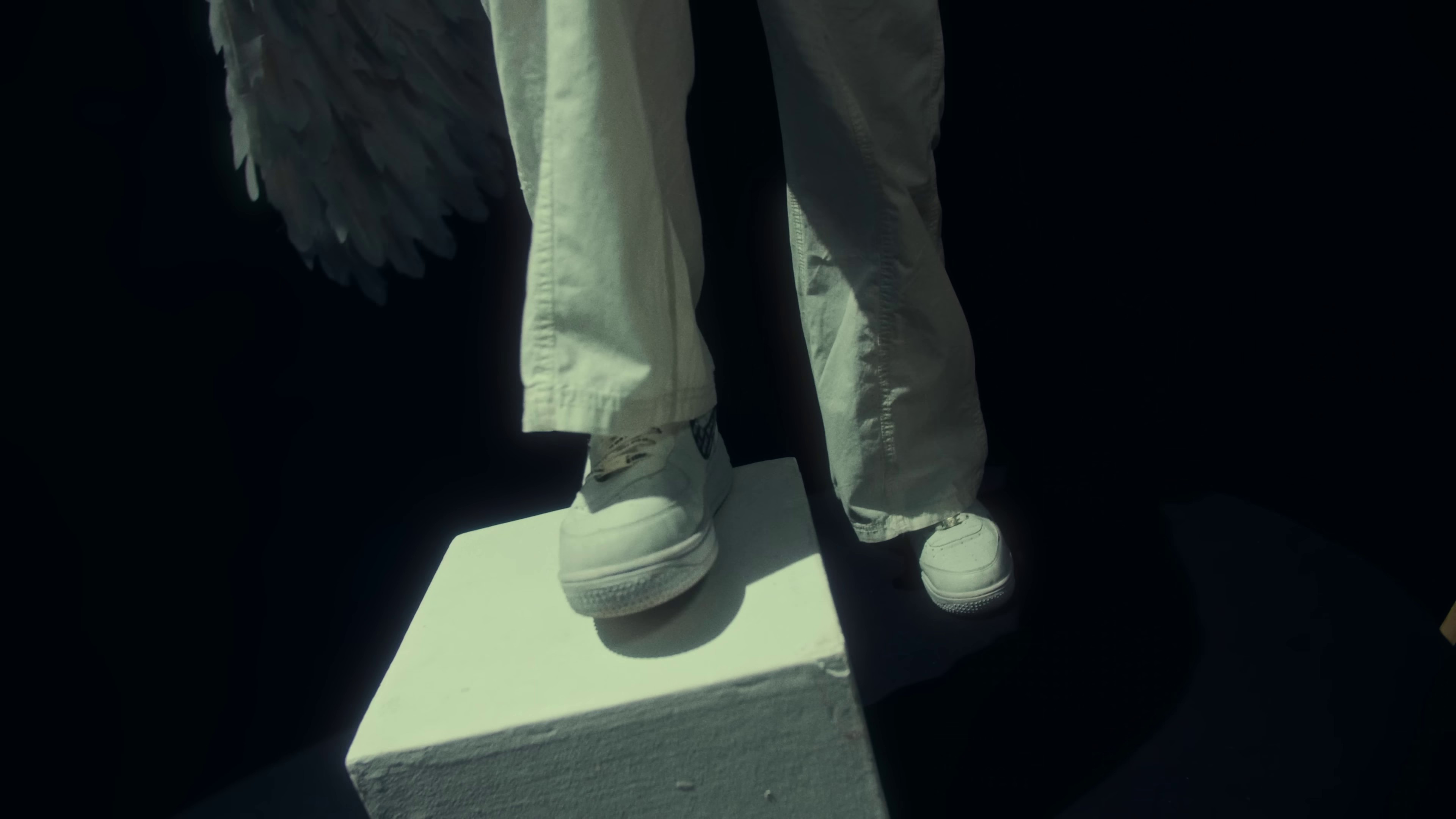 Mientes (2024) —  shot,  lighting