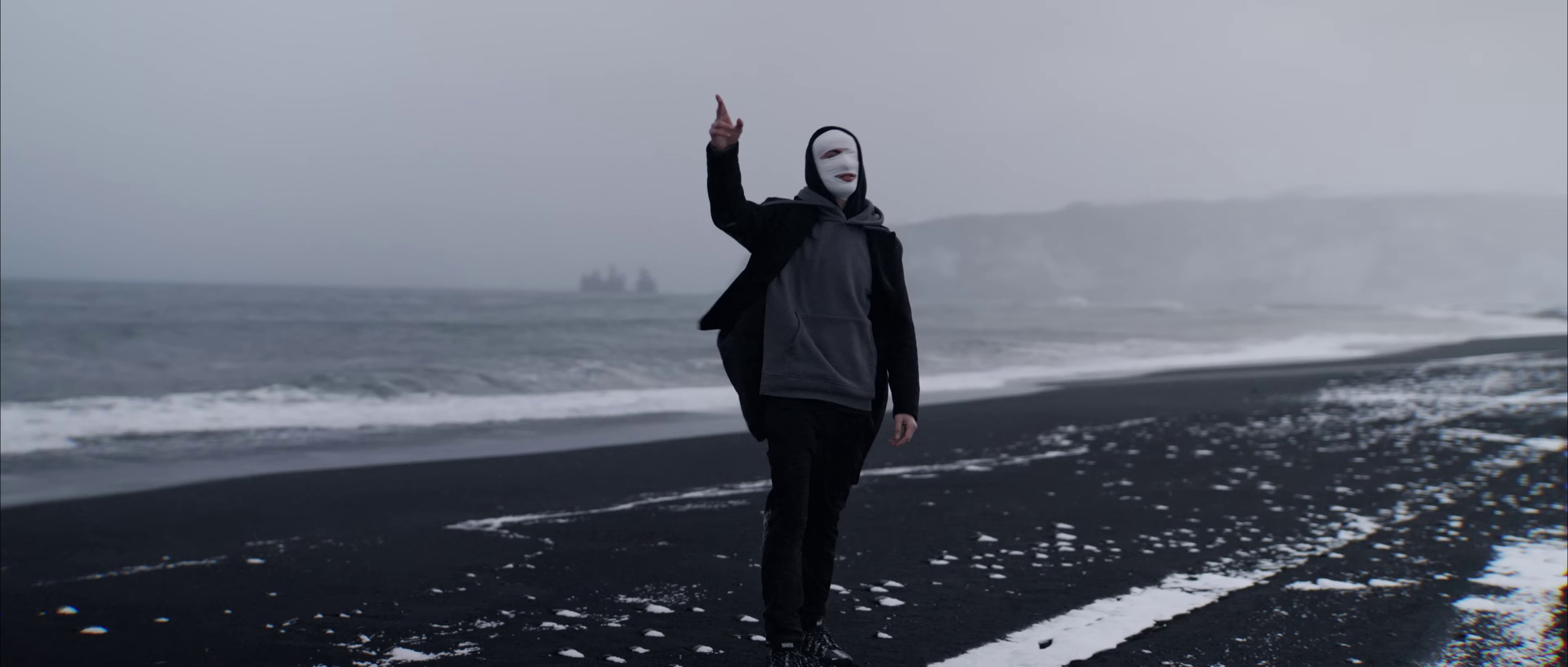 J'oublie (2023) —  shot,  lighting