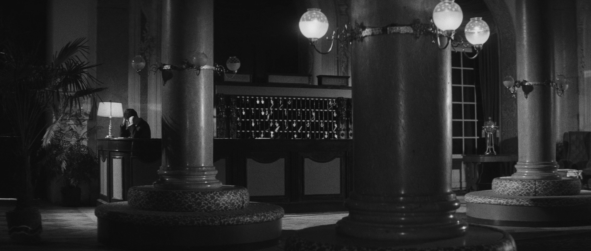 Last Year at Marienbad (1962) —  shot,  lighting