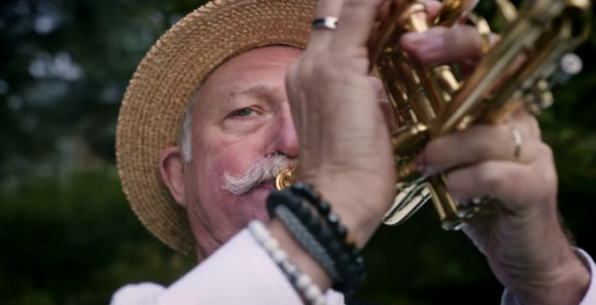 Wowowo (2022) —  shot,  lighting