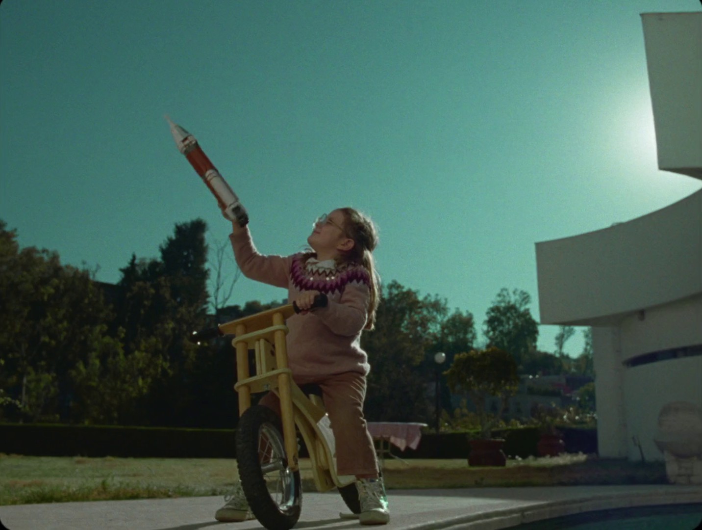 Lego | Nuestro futuro (2024) —  shot,  lighting