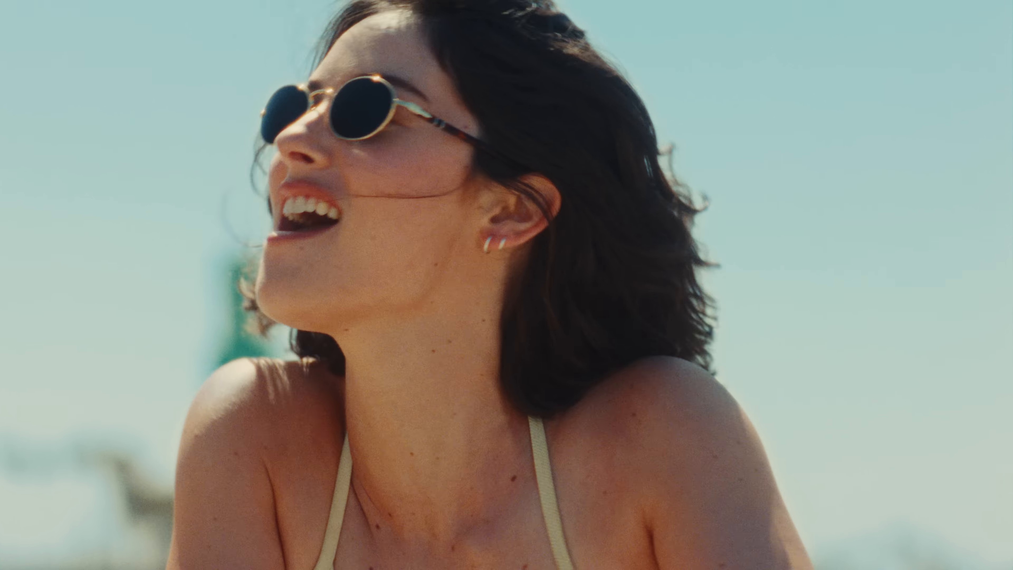 I Love You, I’m Sorry (2024) —  shot,  lighting