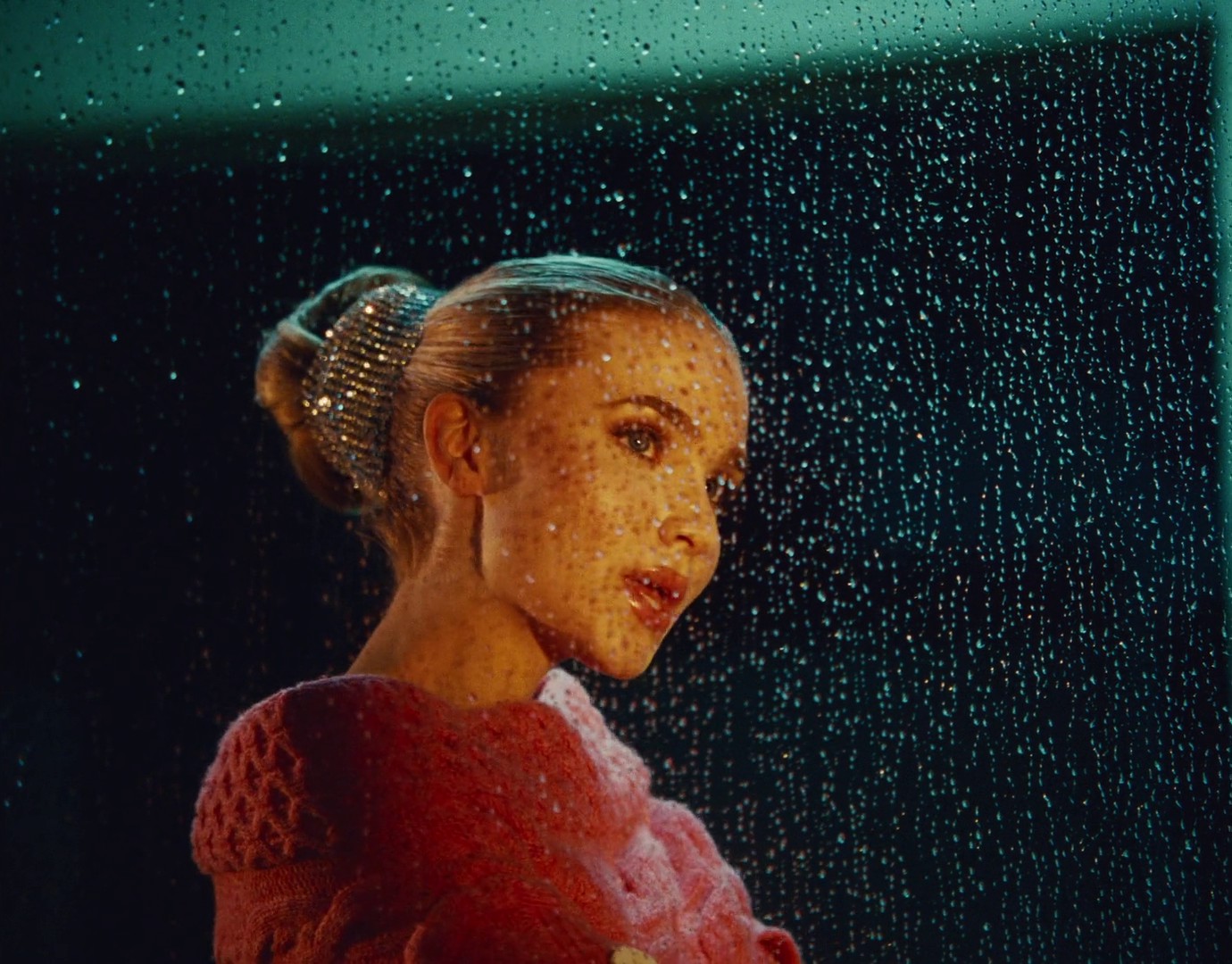 Wondering (2020) —  shot,  lighting