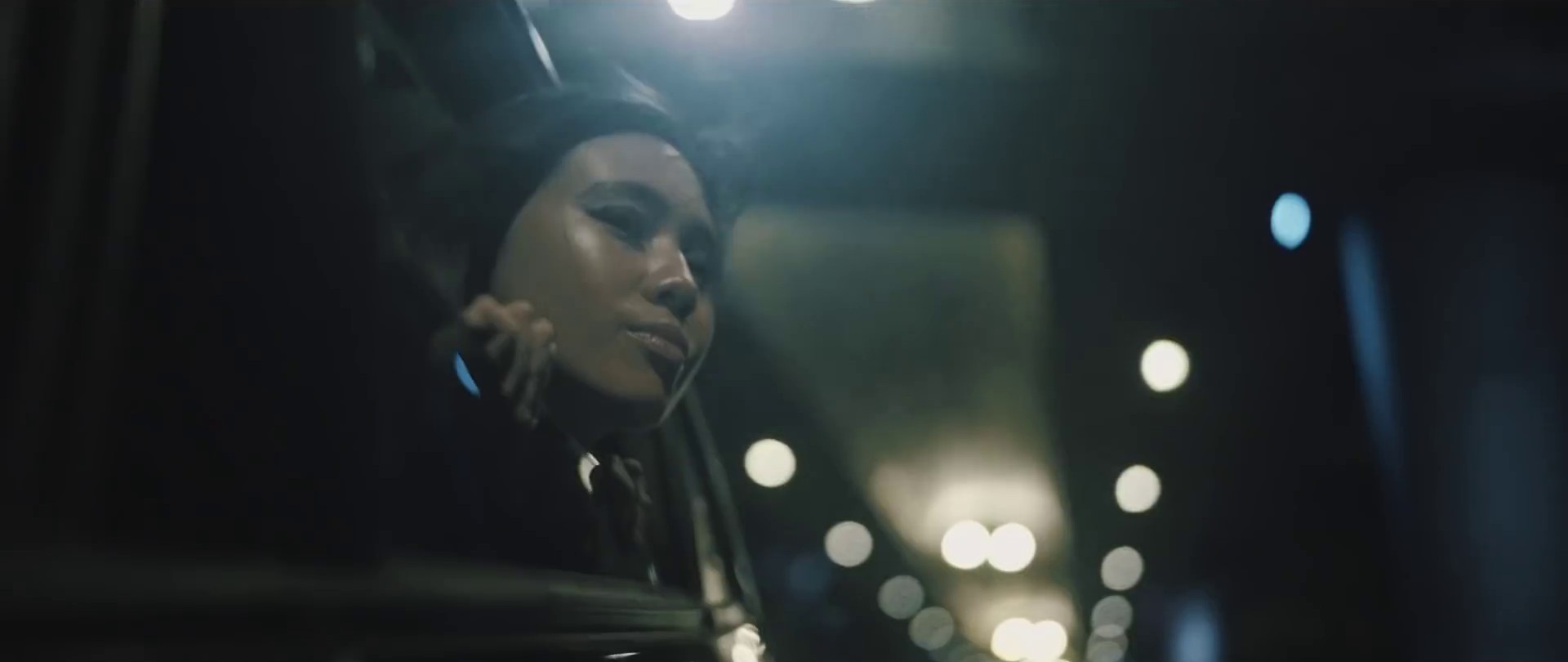 See U Never  (2017) —  shot,  lighting