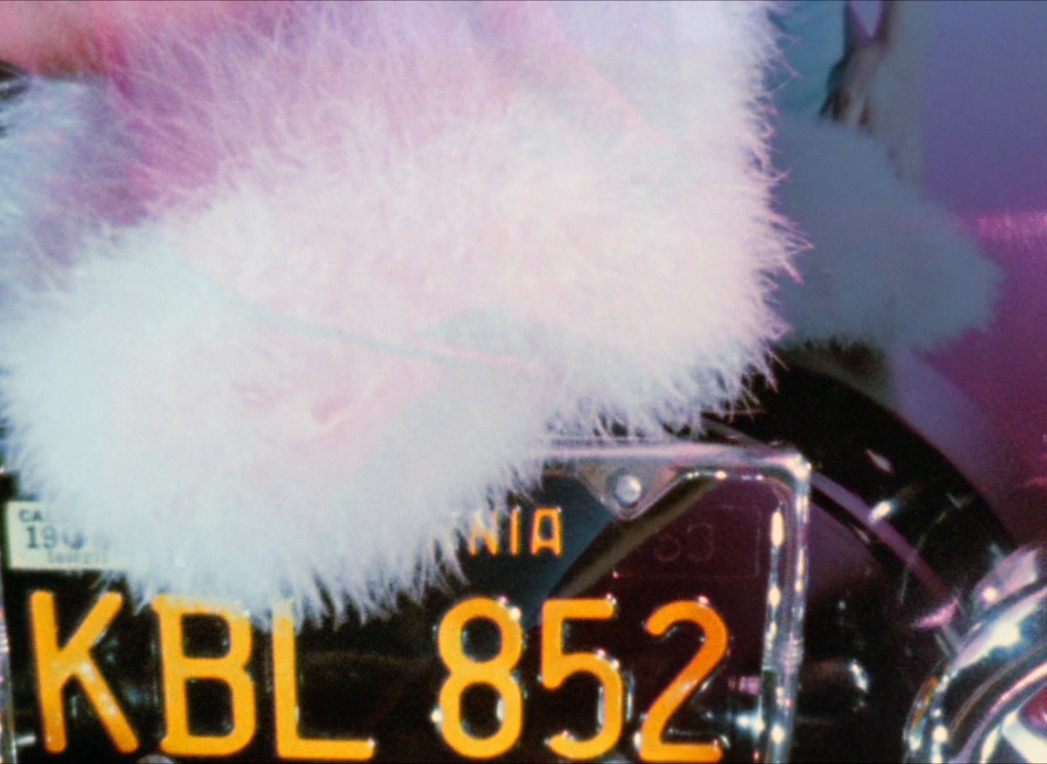 Kustom Kar Kommandos (1973) —  shot,  lighting