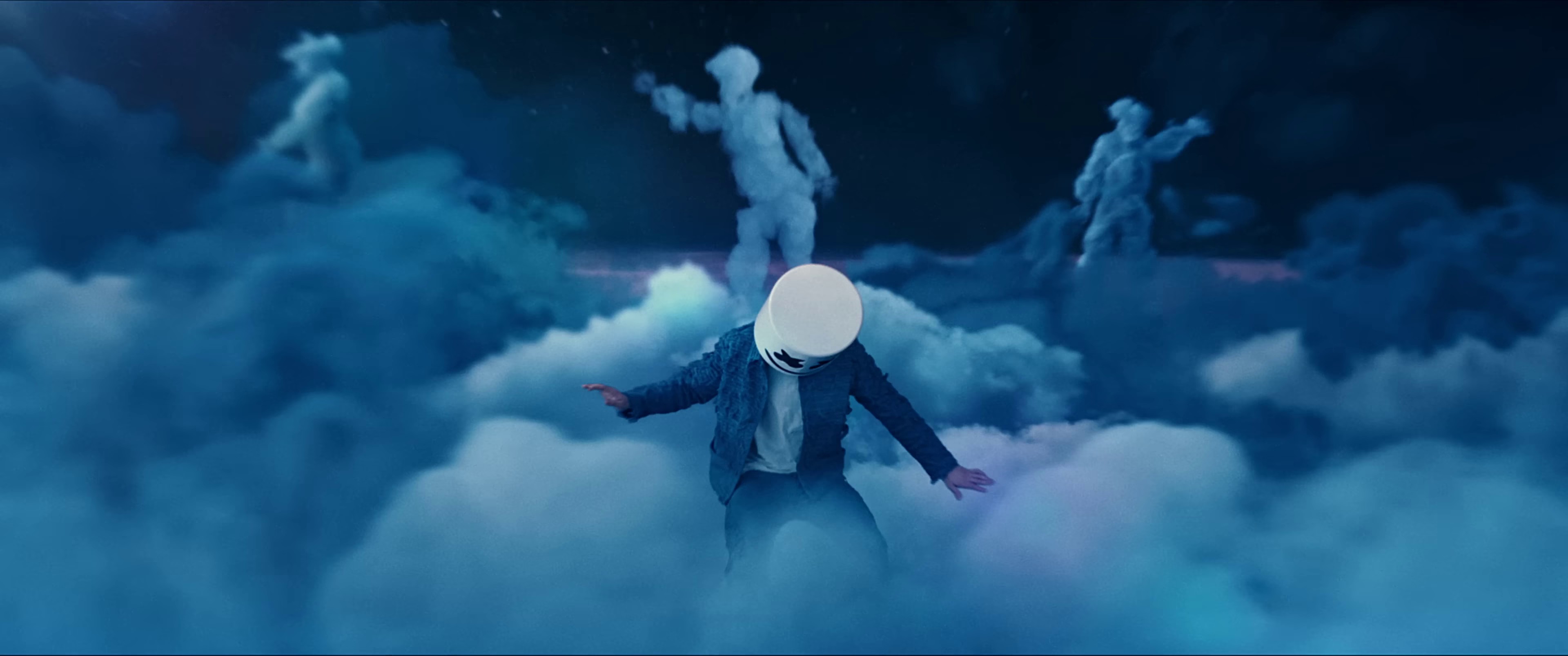 Como Yo :( (2023) —  shot,  lighting