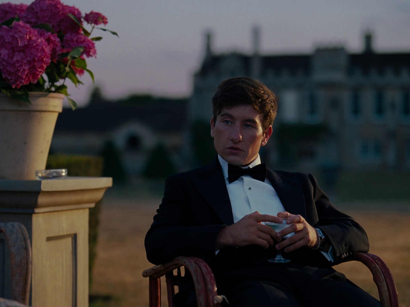 Saltburn (2023) —  shot,  lighting