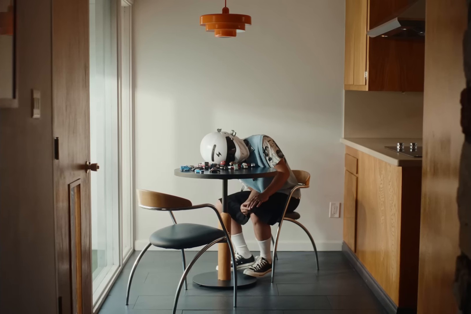 Fuzzy Feeling (2024) —  shot,  lighting