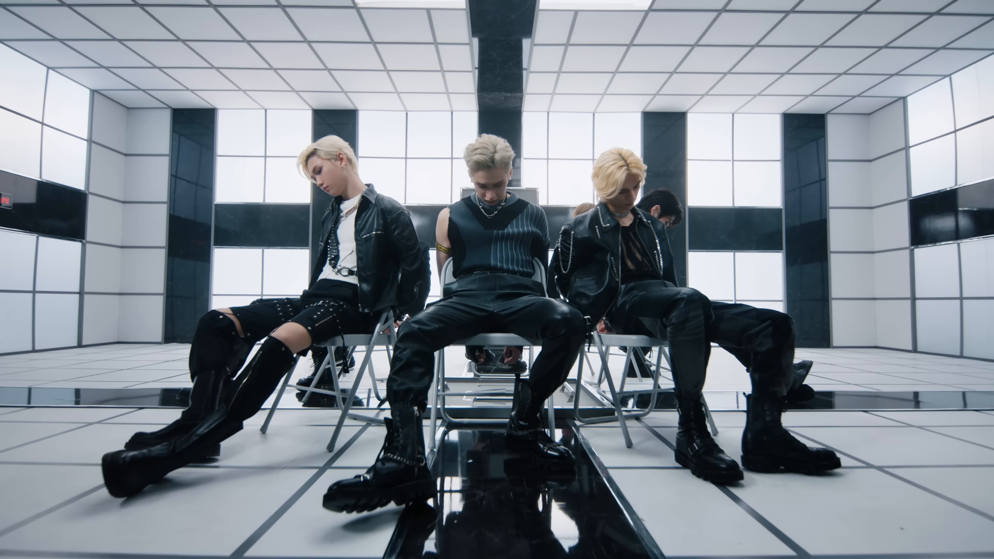 VENOM (2022) —  shot,  lighting