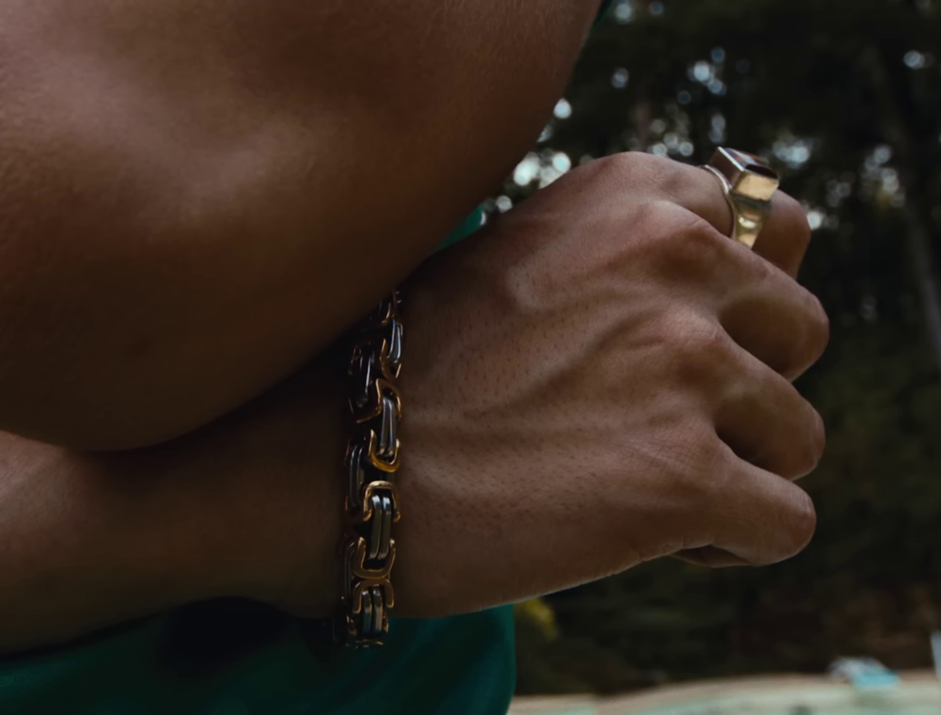 Instinct Animal (2024) —  shot,  lighting