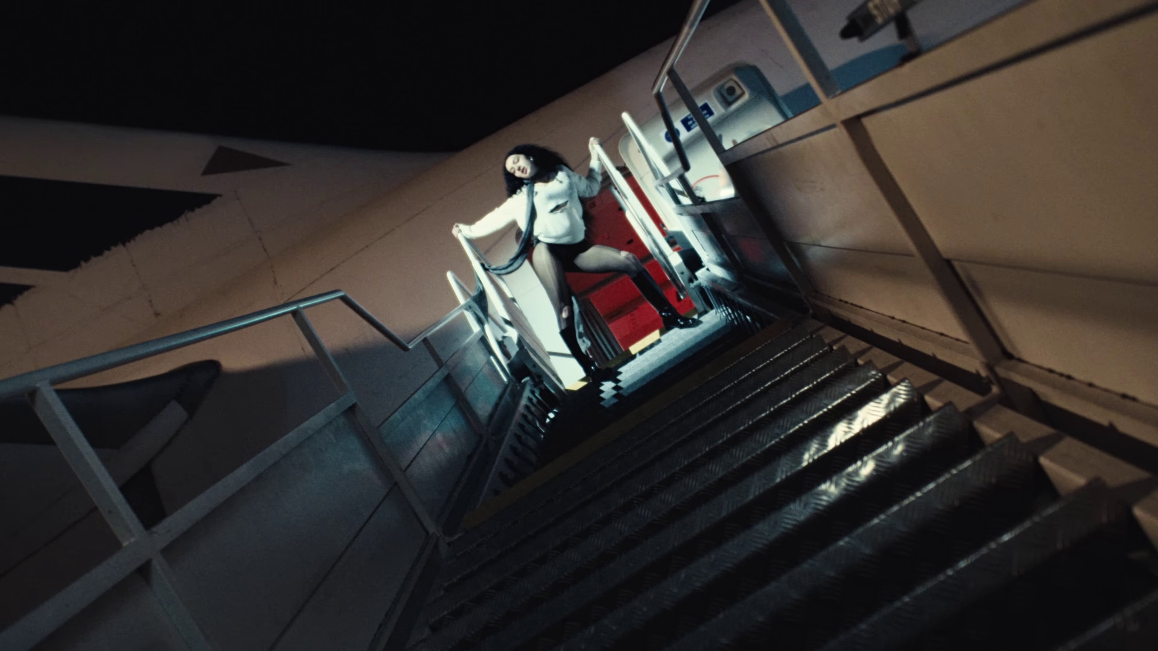 Von dutch (2024) —  shot,  lighting