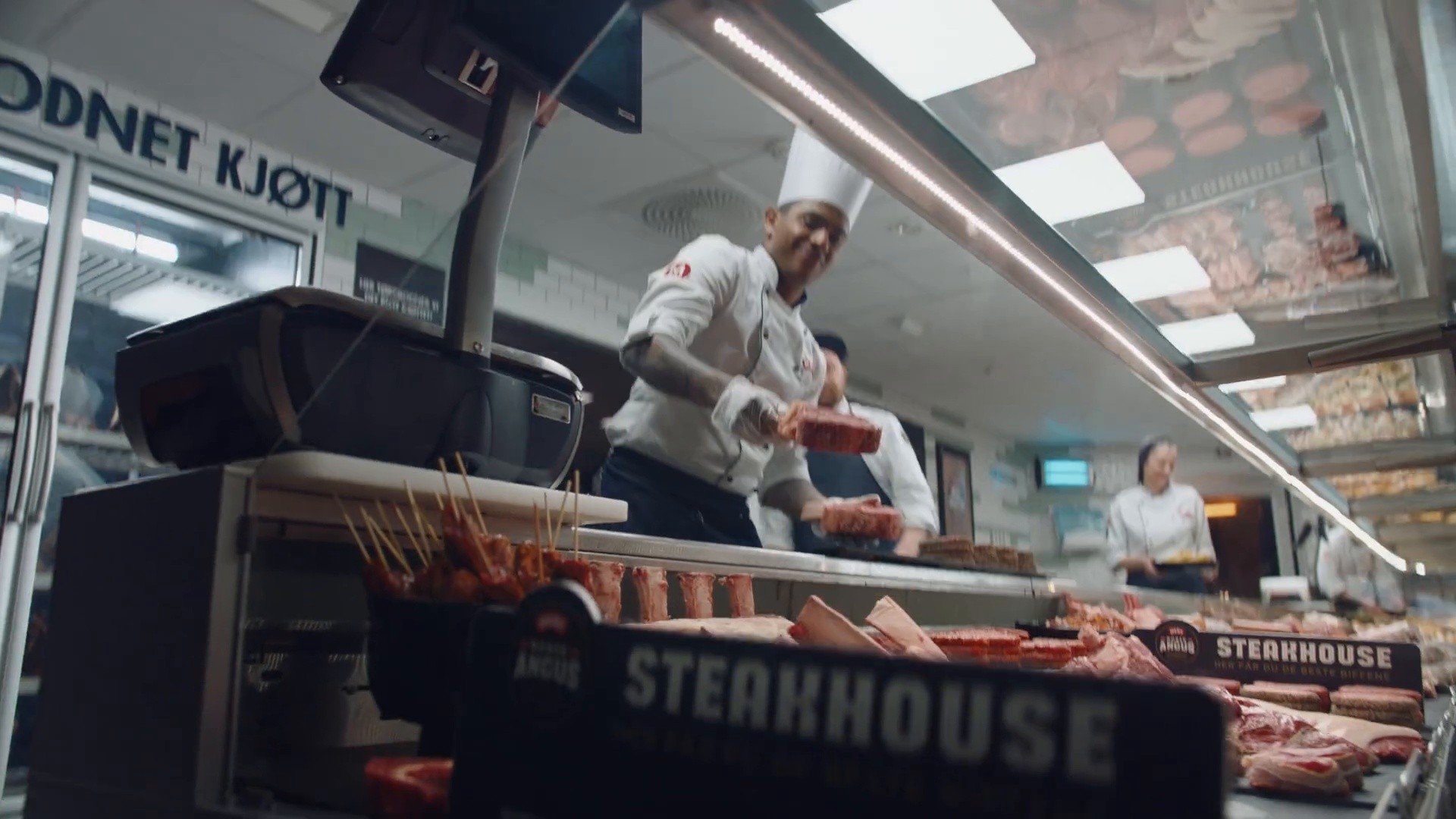 meny_30s_biff_endelig_helg_web_mst_v001 (2021) —  shot,  lighting