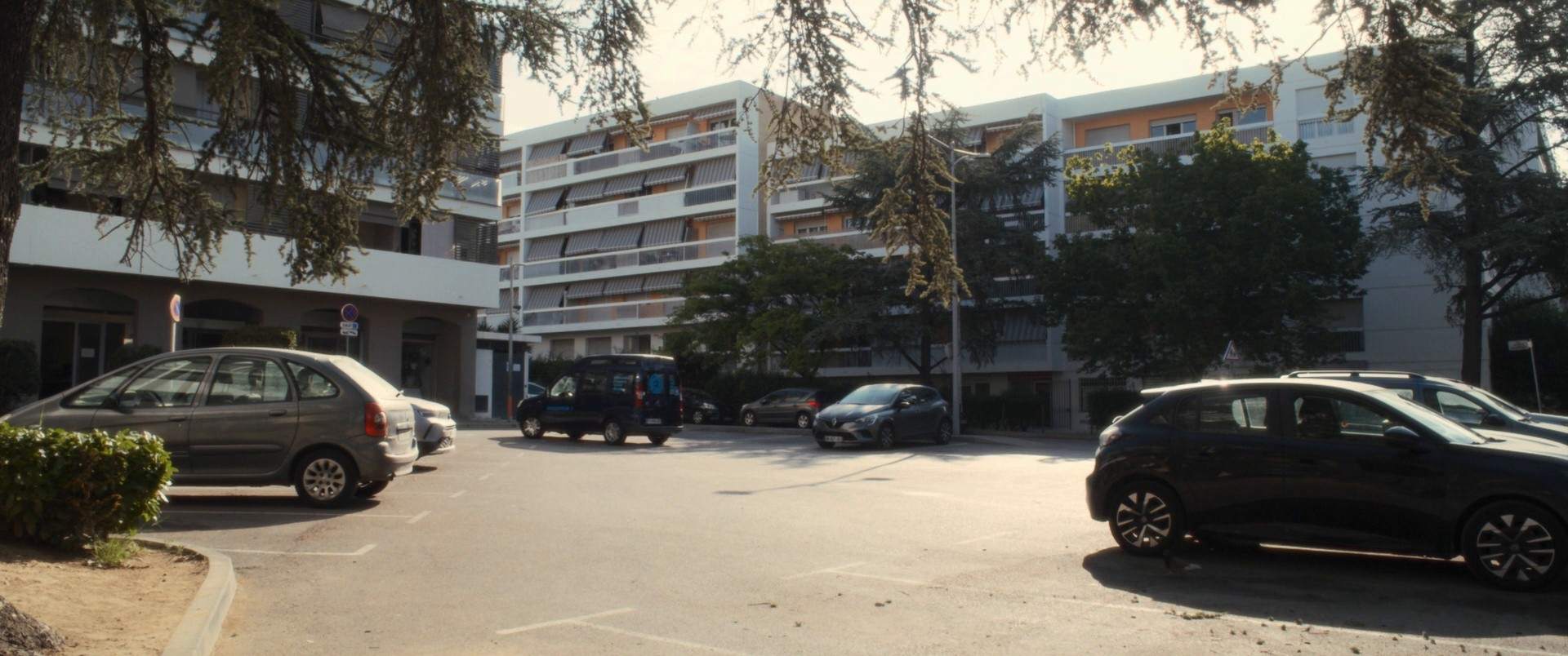 On ira (2025) —  shot,  lighting