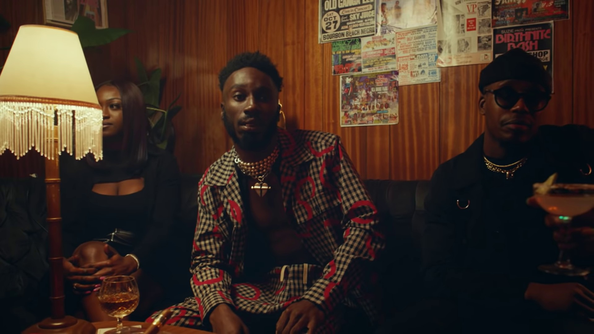 JUMPING SHIP (2020) —  shot,  lighting