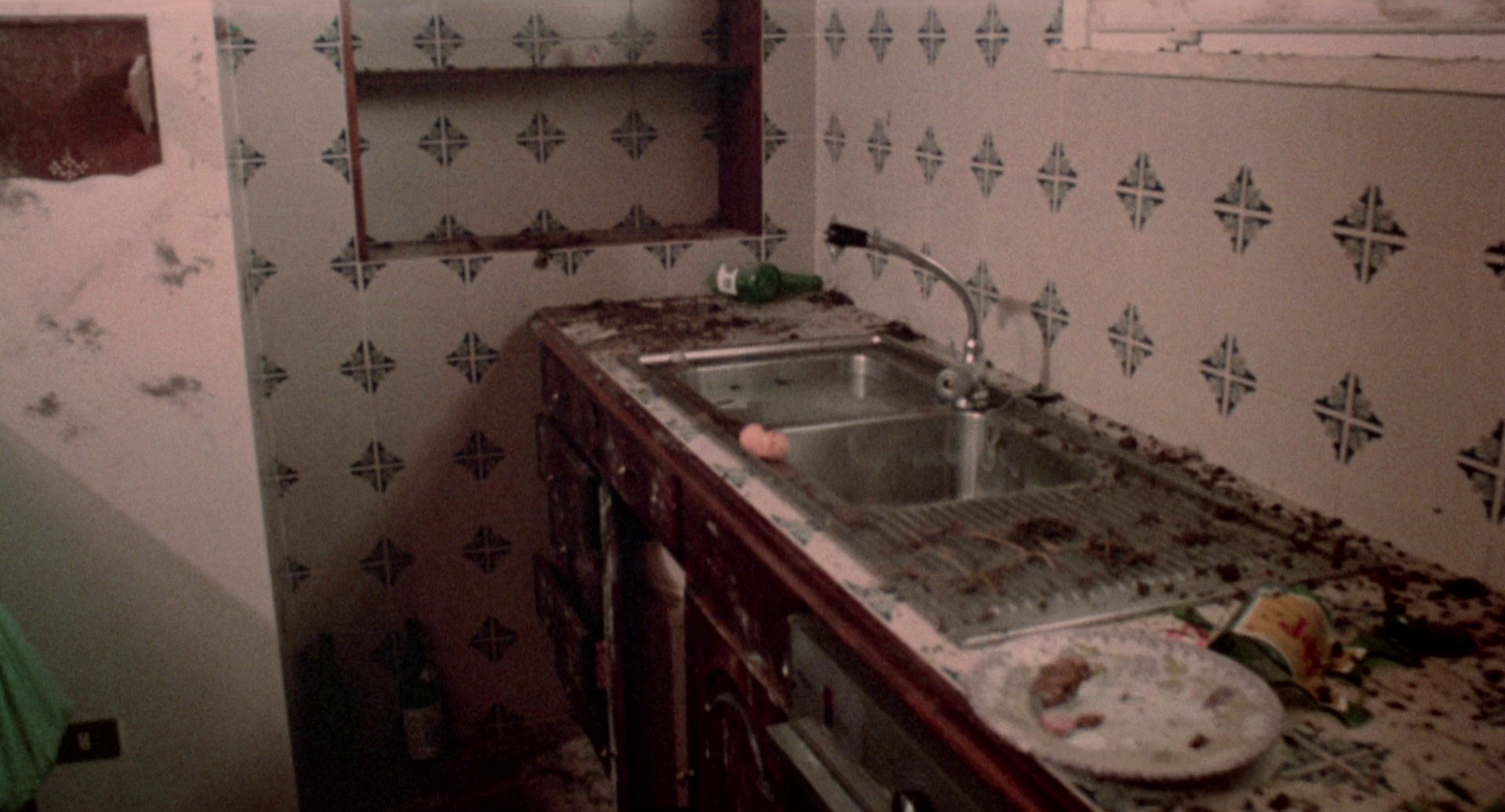 Beyond the Door II (1977) —  shot,  lighting