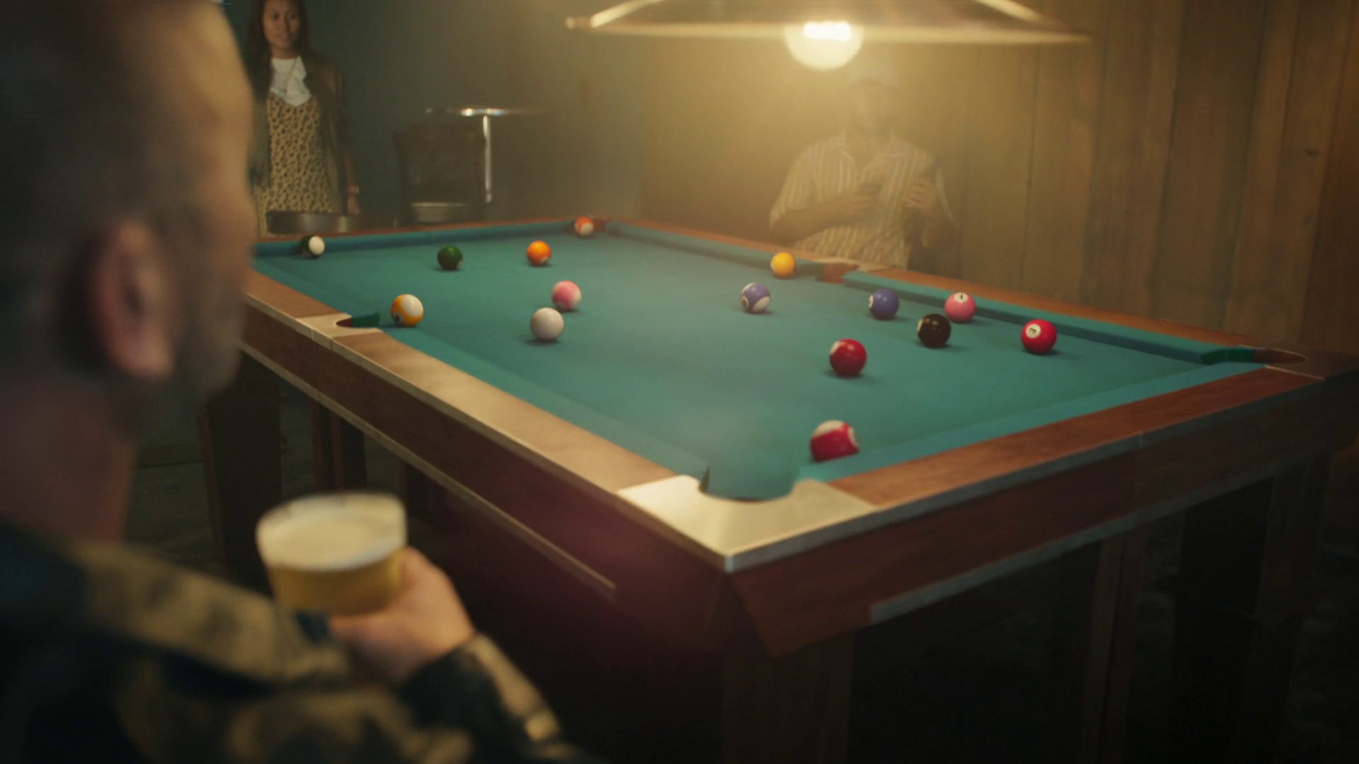 Blue Moon - Beer the Bar Brighter (2024) —  shot,  lighting