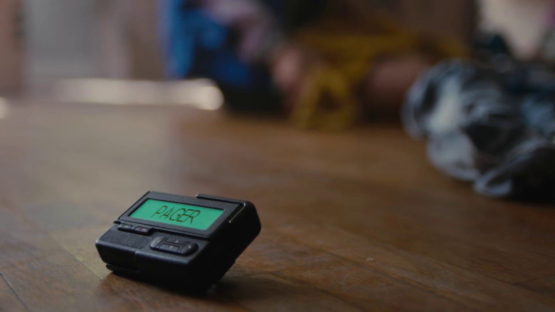 Pager (2022) —  shot,  lighting