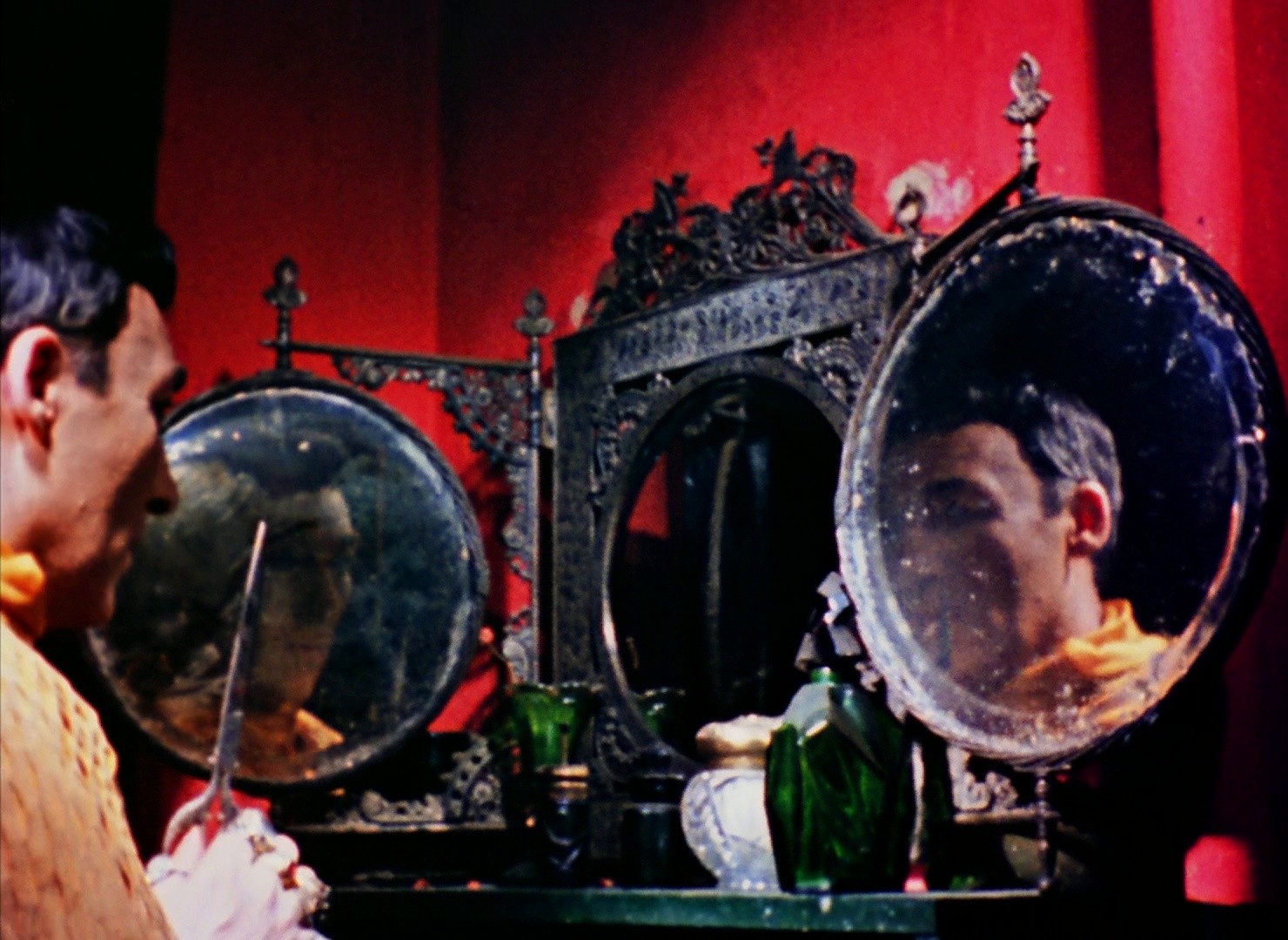 Inauguration of the Pleasure Dome (1954) —  shot,  lighting