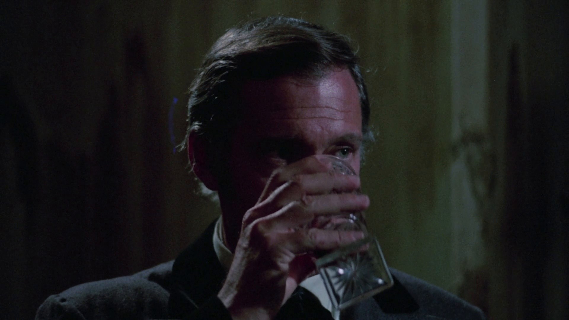 Dr. Tarr's Torture Dungeon (1976) —  shot,  lighting