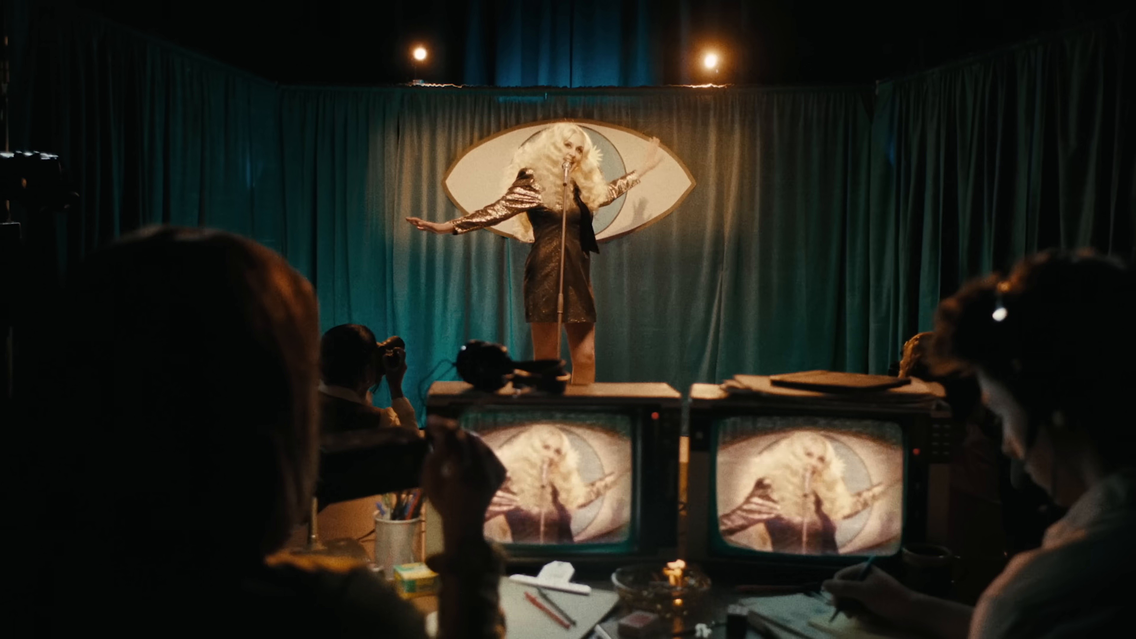 Sliding (2025) —  shot,  lighting