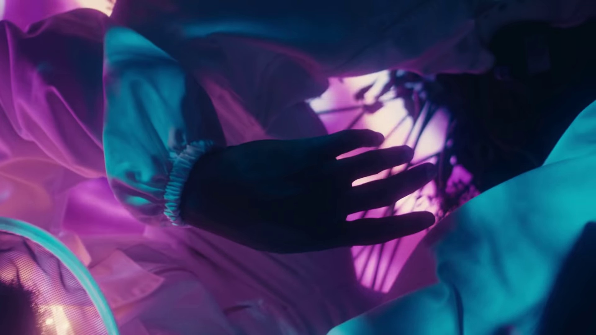 POLLEN (2021) —  shot,  lighting