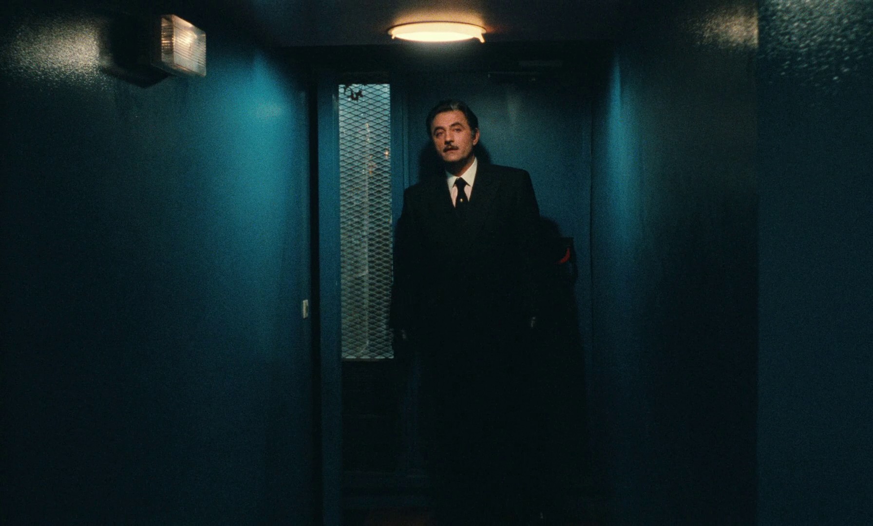 Agent trouble (1987) —  shot,  lighting