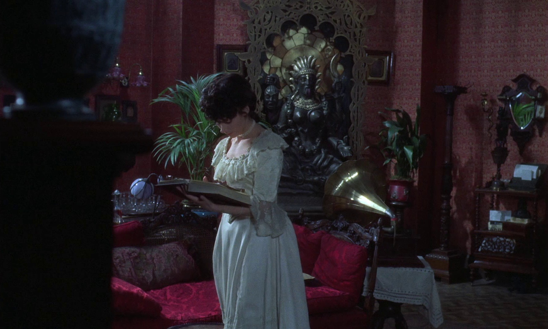 The House in Nightmare Park (1973) —  shot,  lighting