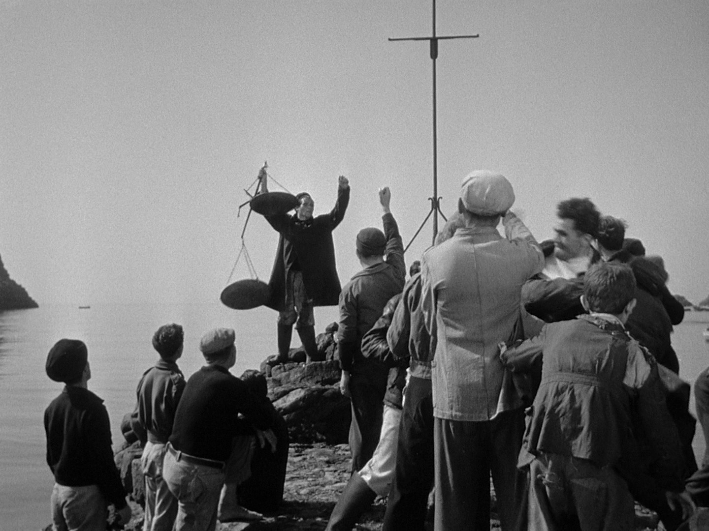 La Terra Trema (1956) —  shot,  lighting