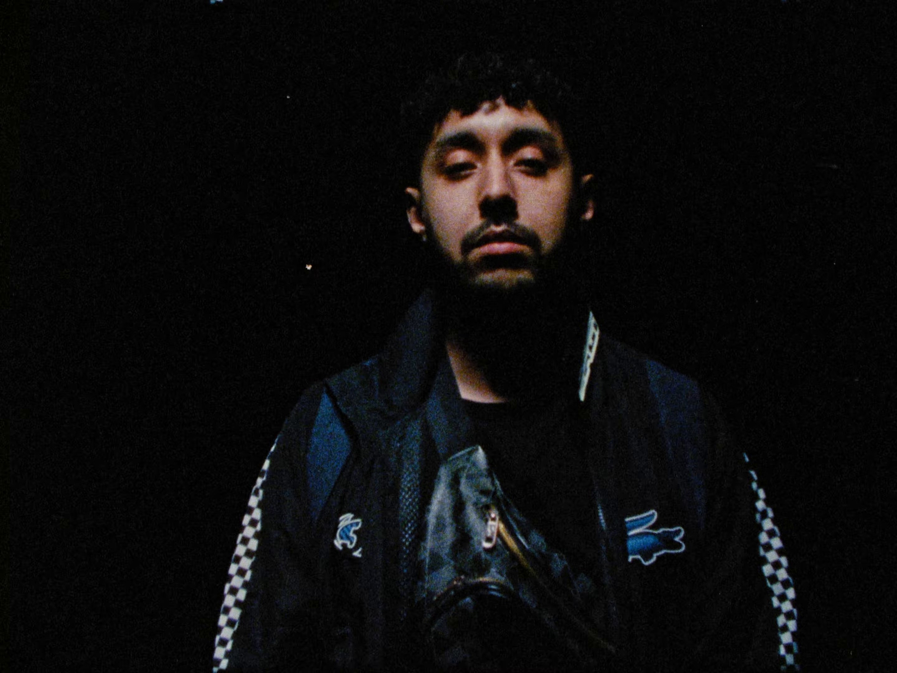 8ème étage (2023) —  shot,  lighting