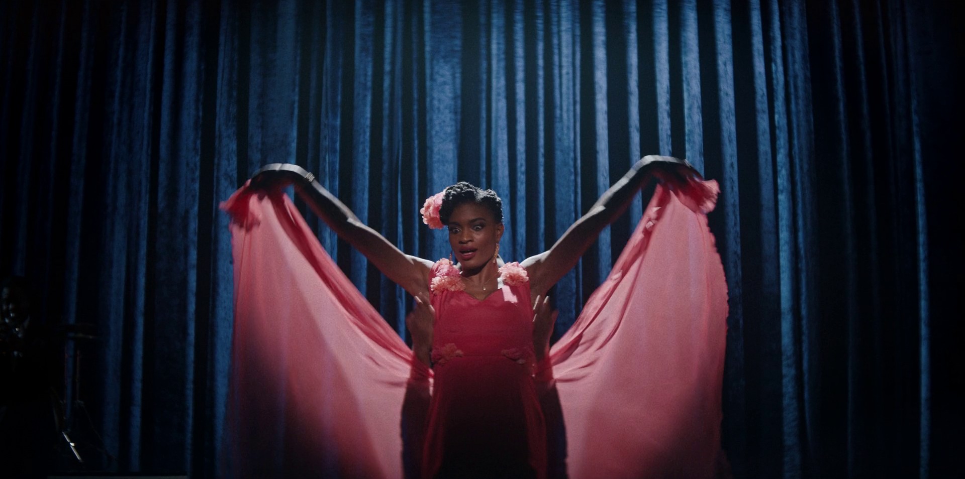 Karen and Benji (2021) —  shot,  lighting