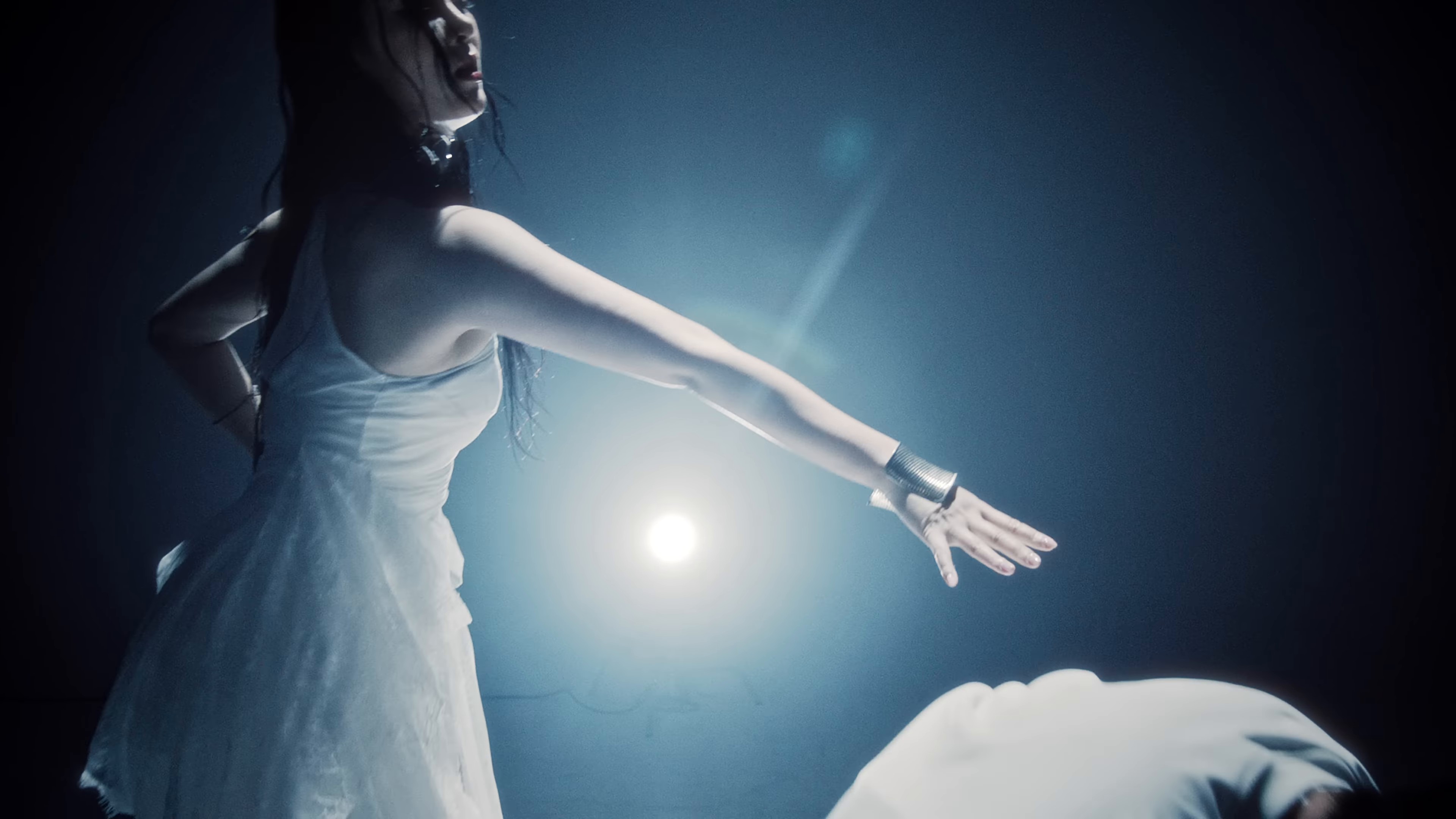 DOMINO (2024) —  shot,  lighting