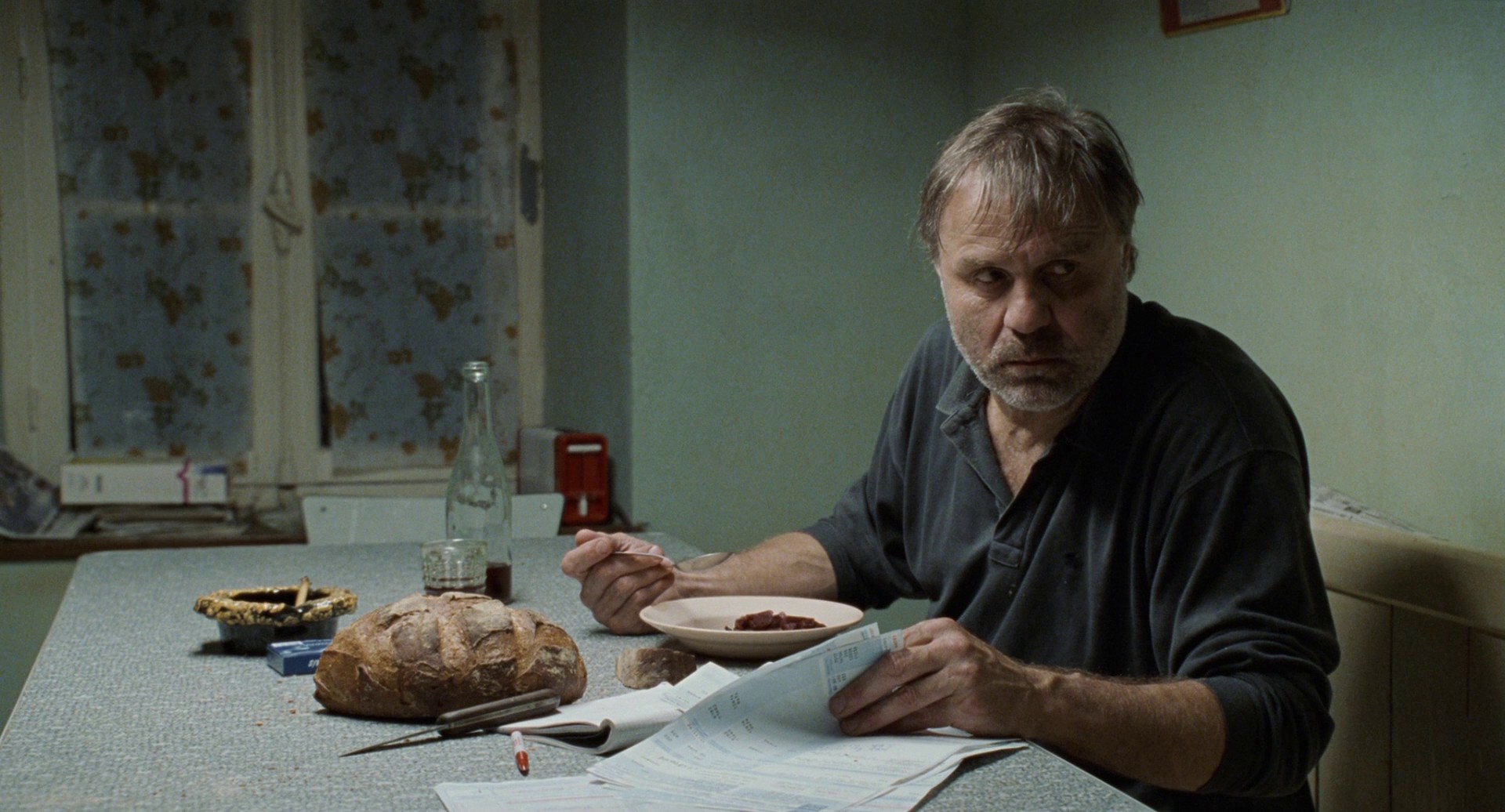 Code Unknown (2000) —  shot,  lighting