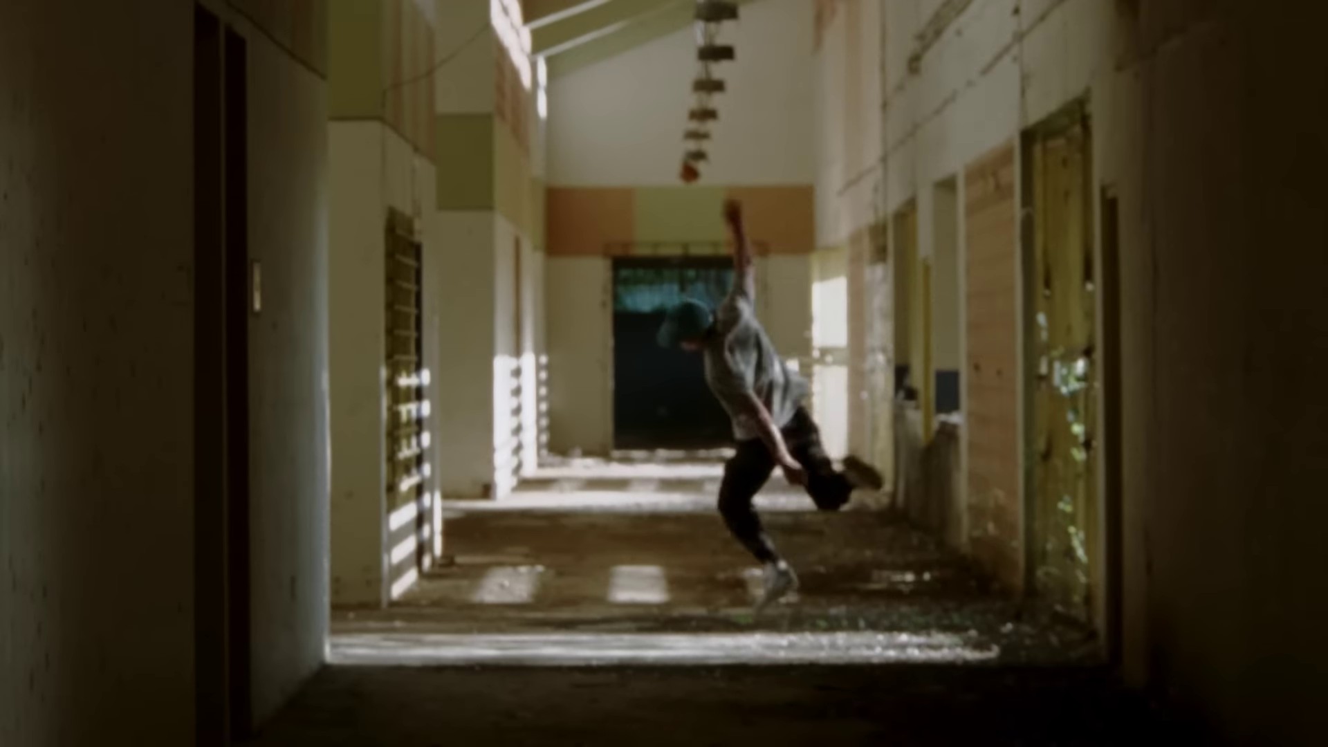 HOLIDAY (2022) —  shot,  lighting