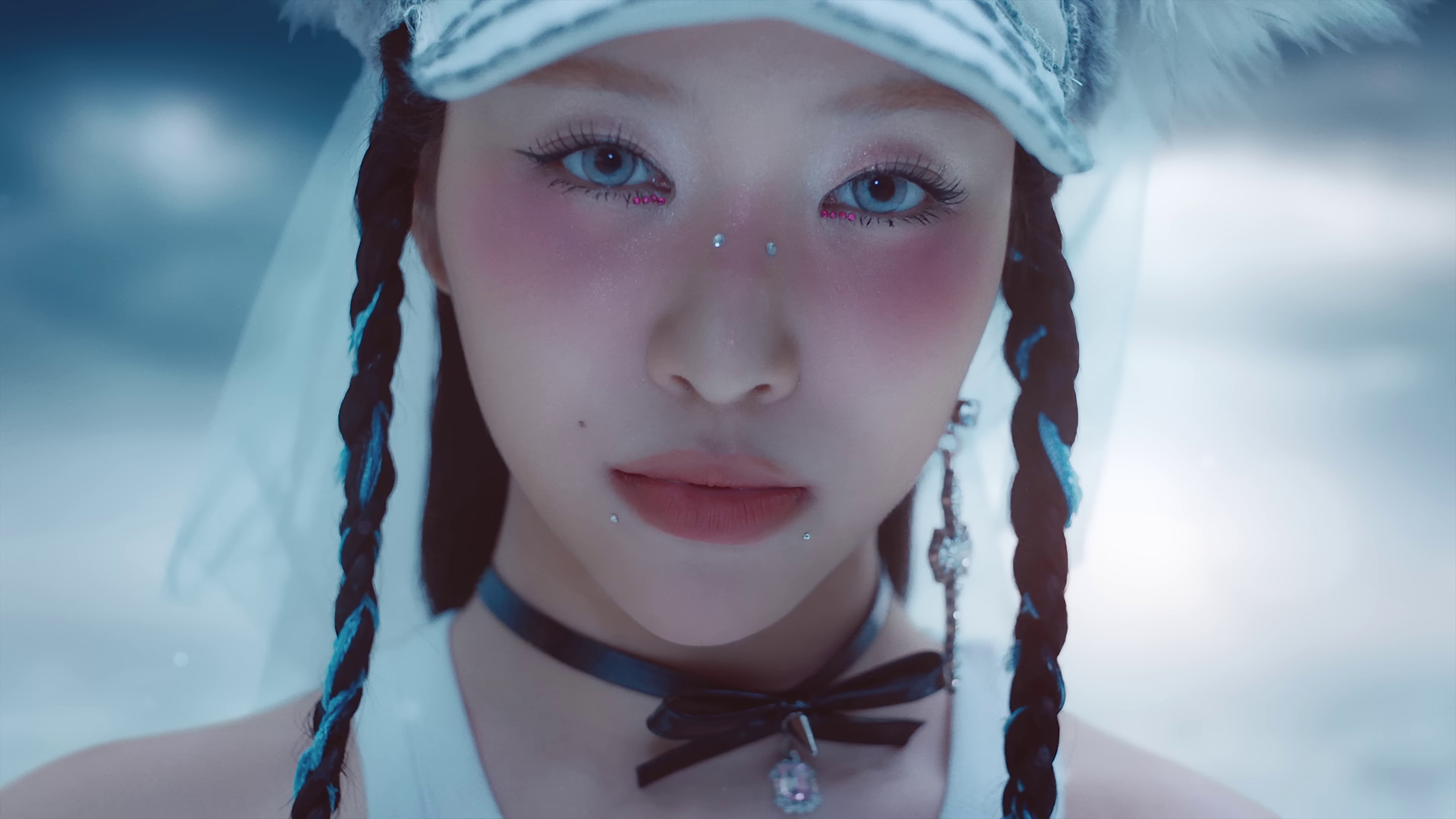 PUPPET SHOw (2023) —  shot,  lighting