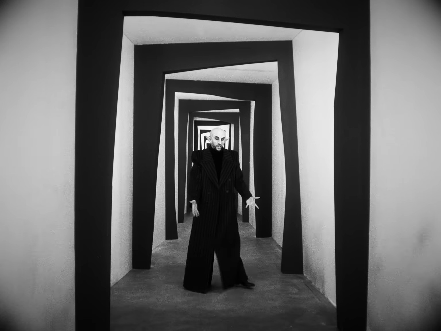 BATICANO (2023) —  shot,  lighting