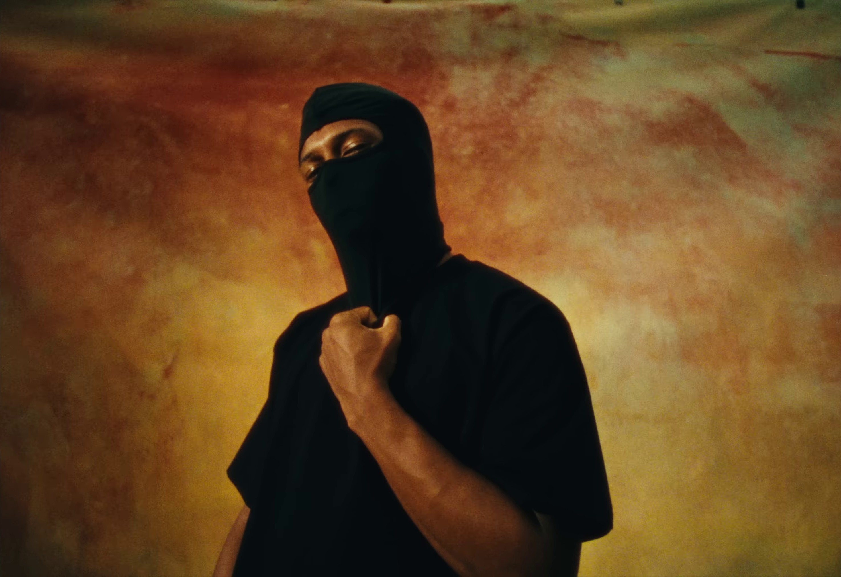 If I Die Right Now (2023) —  shot,  lighting