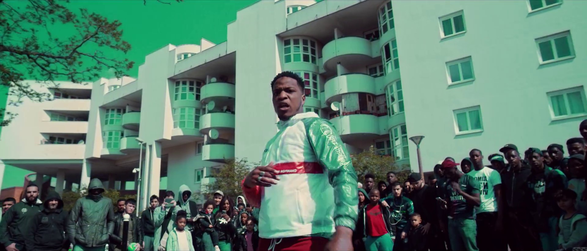 Chasse à l'homme (2017) —  shot,  lighting