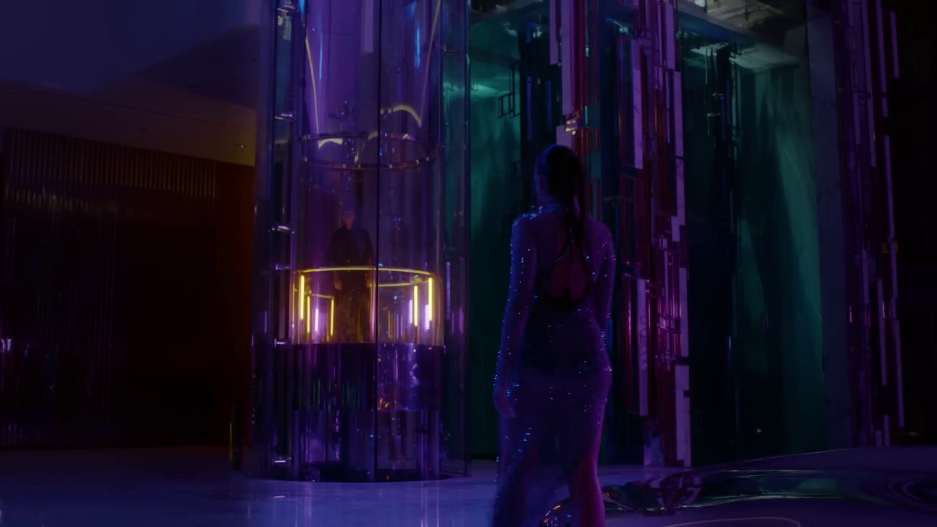 10:35 (2022) —  shot,  lighting