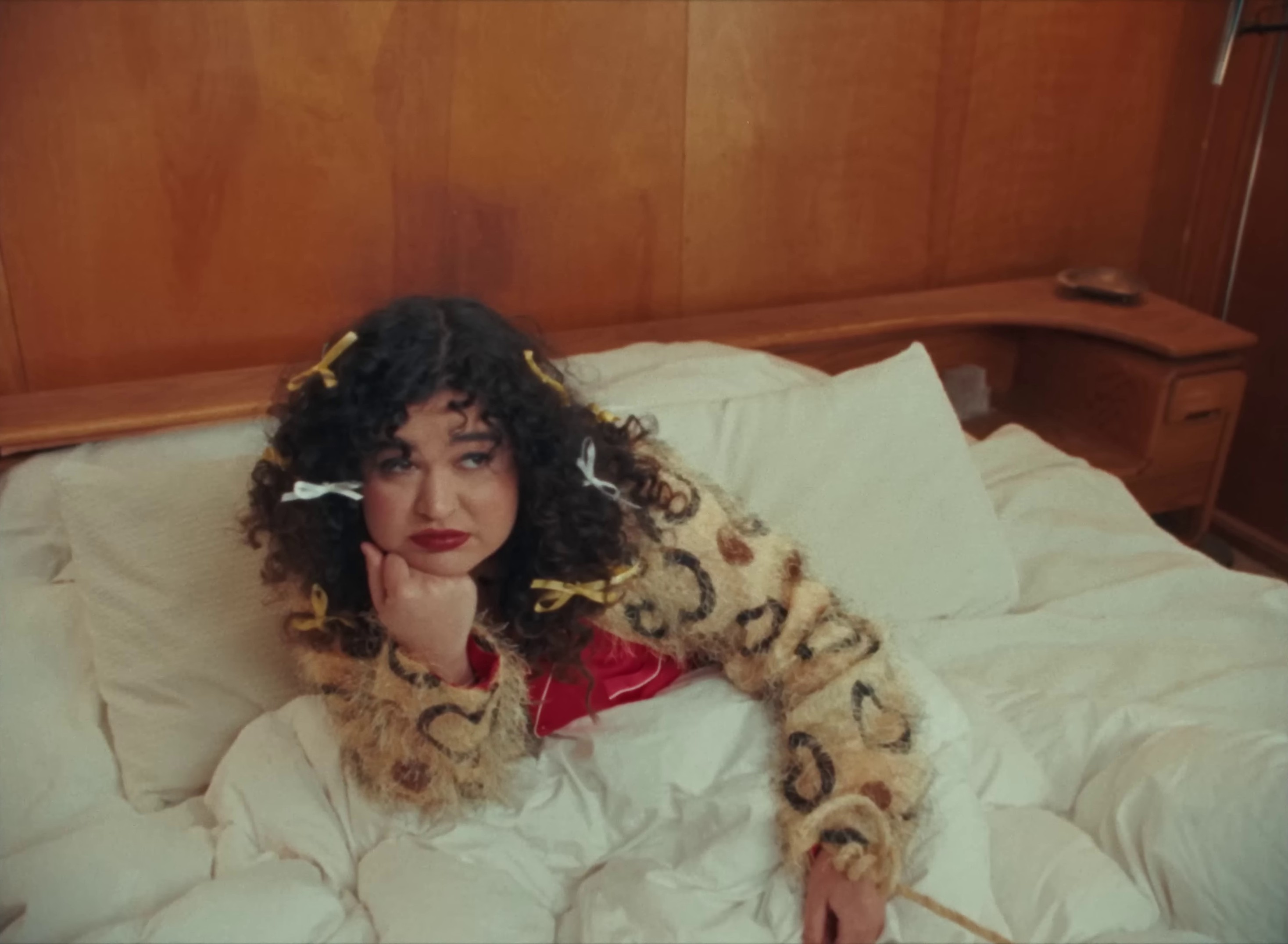 Pyjamas (2023) —  shot,  lighting