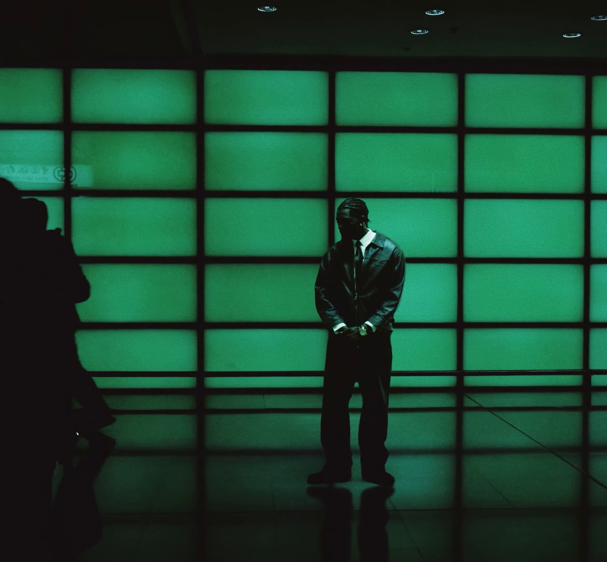 100 FOIS (2025) —  shot,  lighting