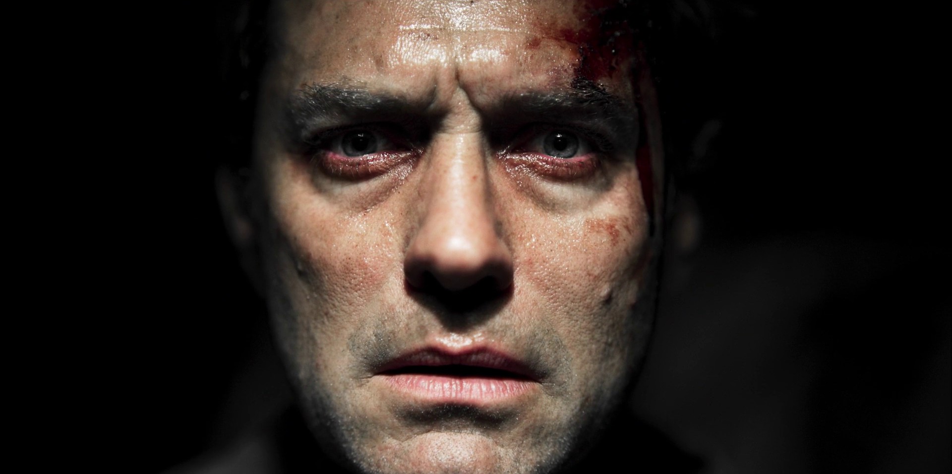 Sunday - The Ghost (2020) —  shot,  lighting