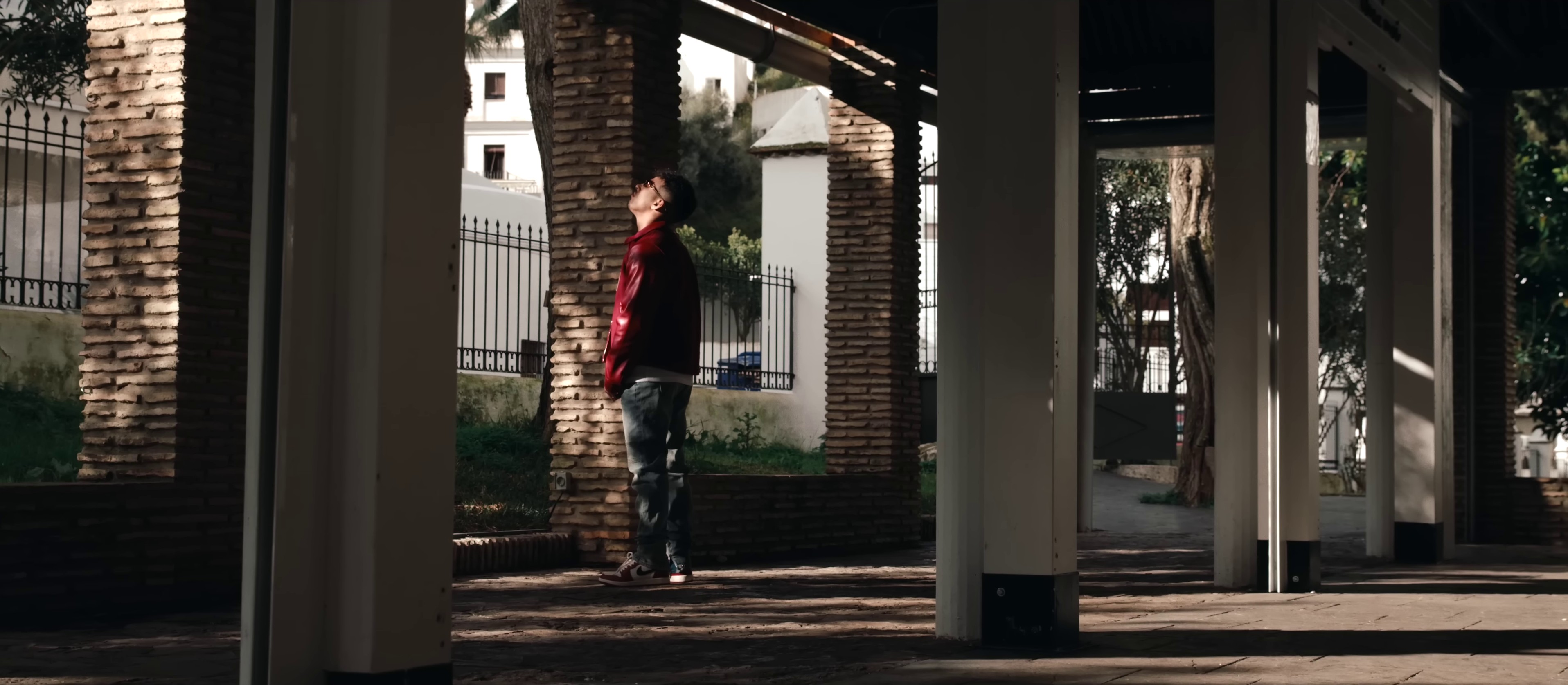 Premier Amour (2023) —  shot,  lighting