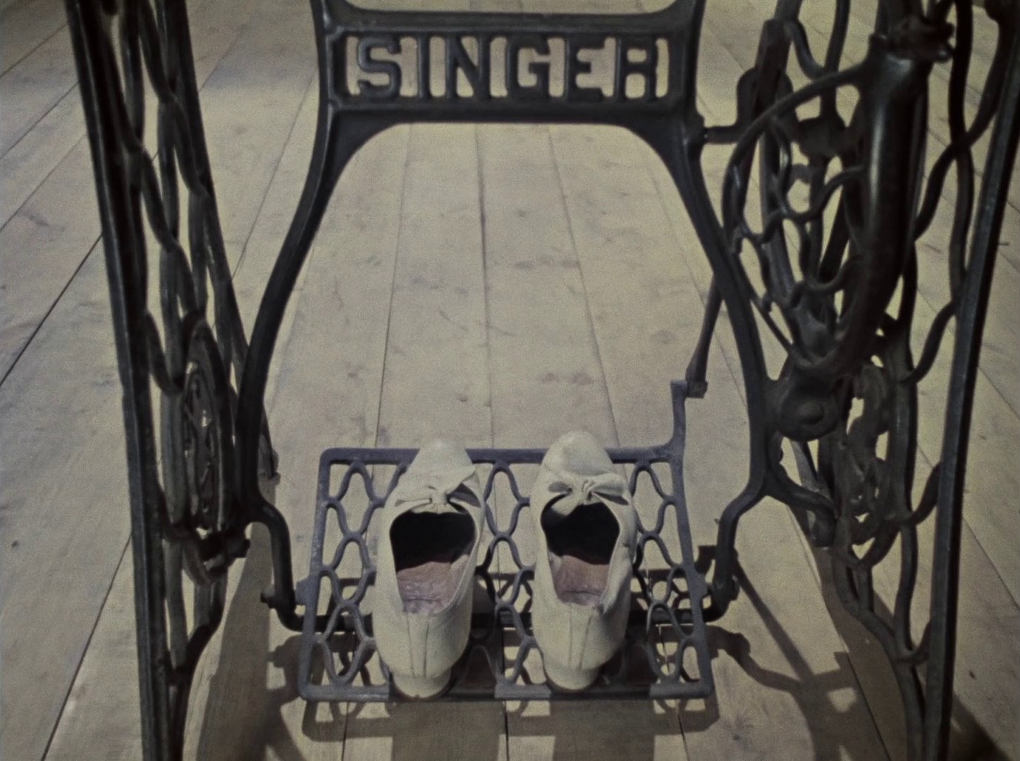 Kiyevskiye freski (1966) —  shot,  lighting