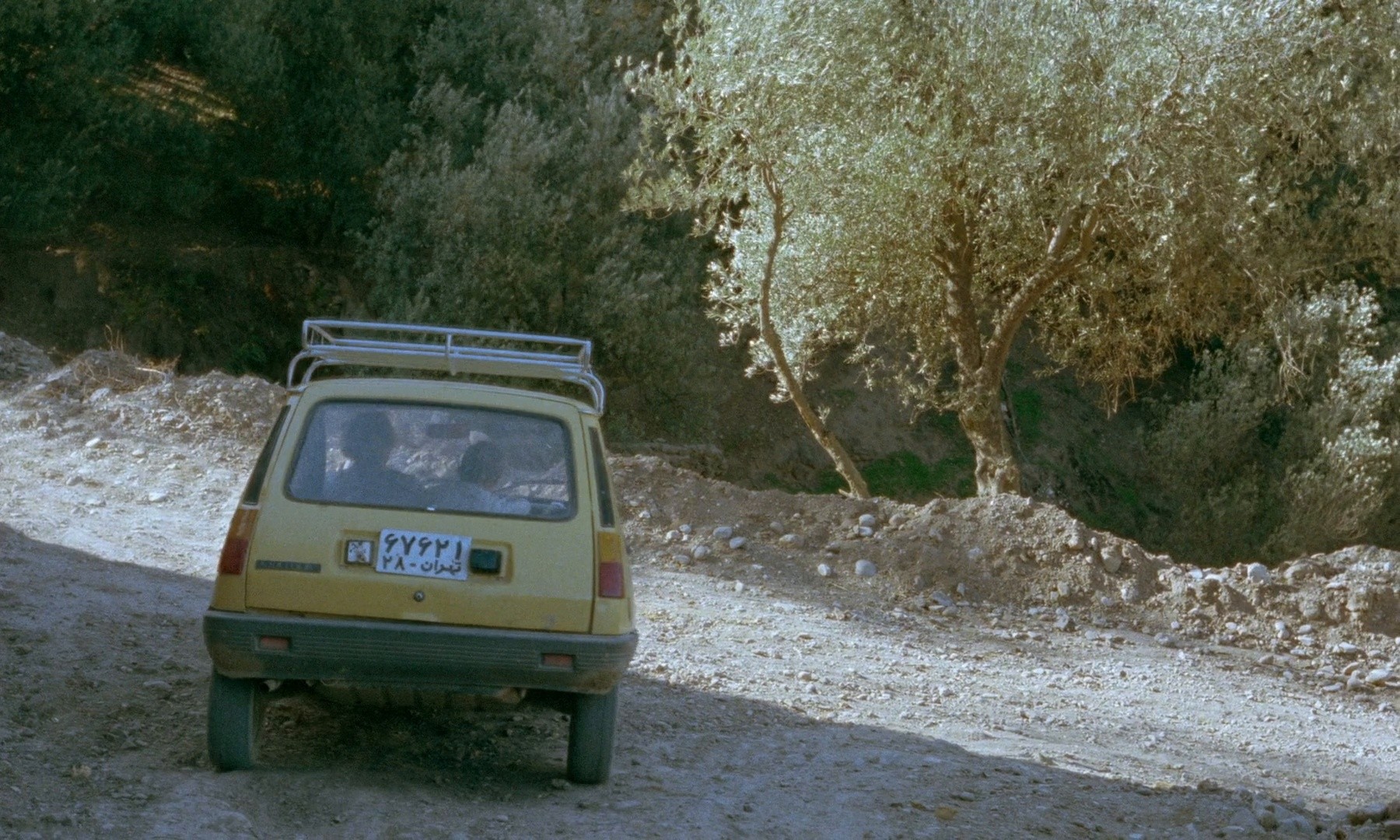 And Life Goes On (1992) —  shot,  lighting